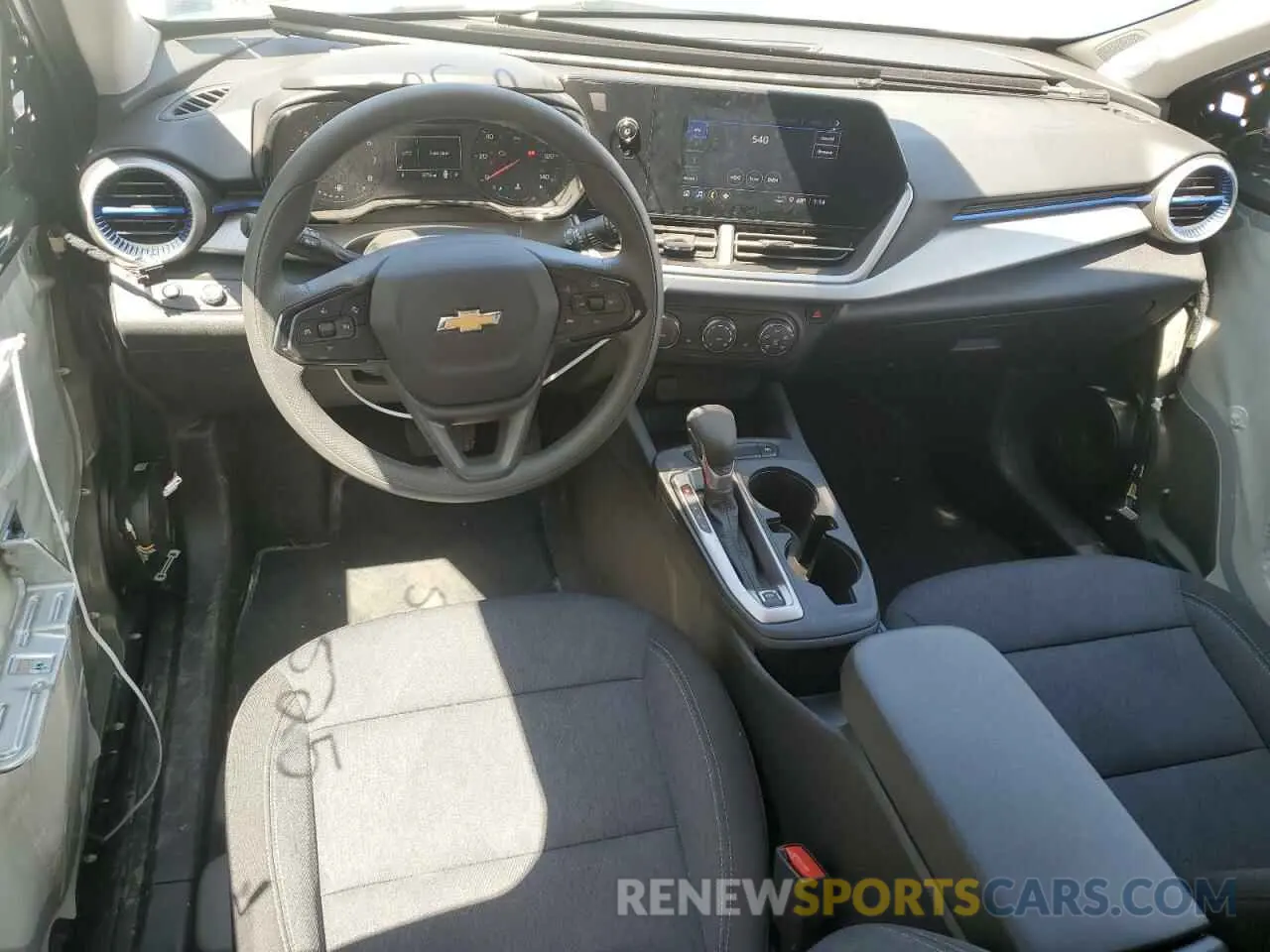 8 Фотография поврежденного автомобиля KL77LFEPXSC088326 CHEVROLET TRAX 2025
