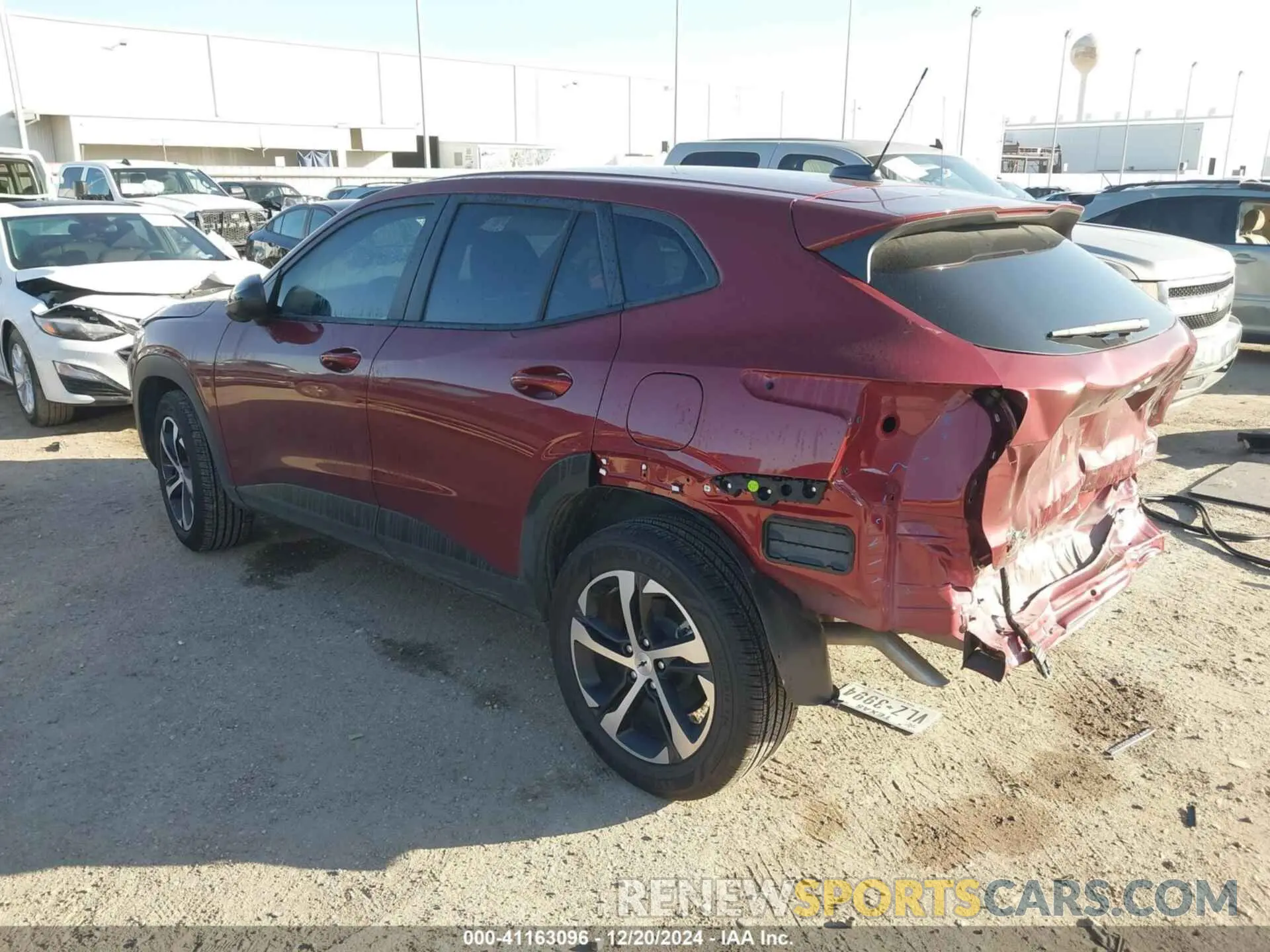 3 Фотография поврежденного автомобиля KL77LGEP0SC047824 CHEVROLET TRAX 2025
