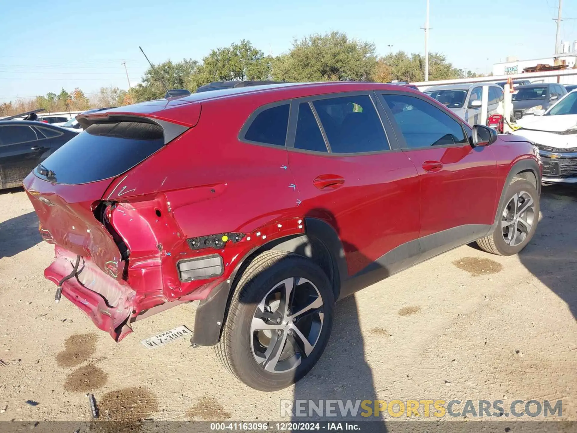 4 Фотография поврежденного автомобиля KL77LGEP0SC047824 CHEVROLET TRAX 2025