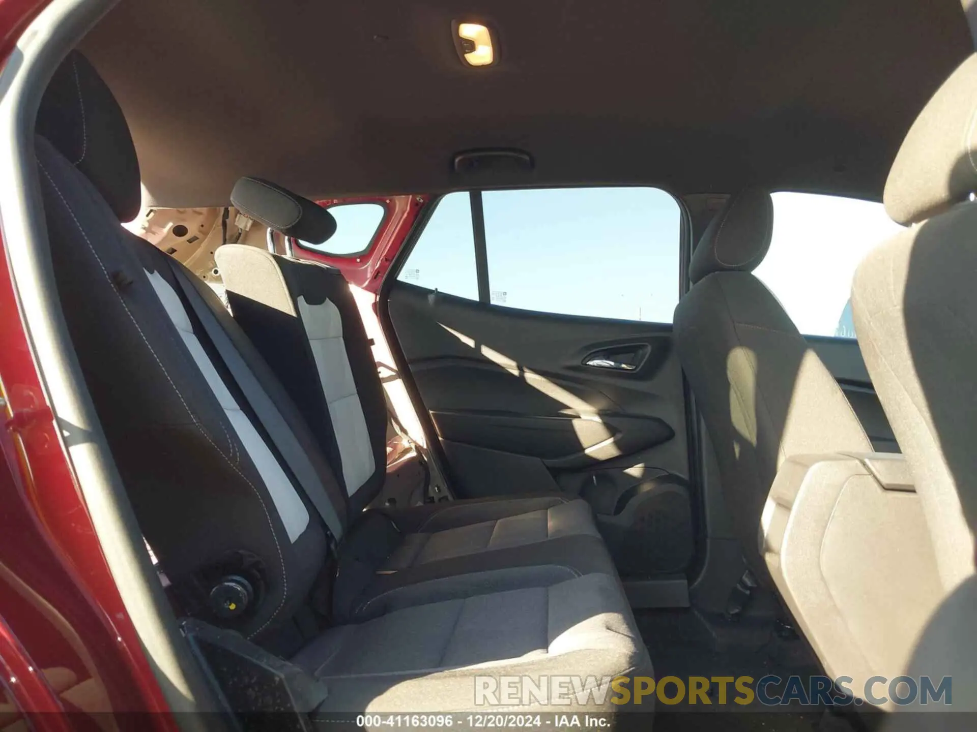 8 Фотография поврежденного автомобиля KL77LGEP0SC047824 CHEVROLET TRAX 2025