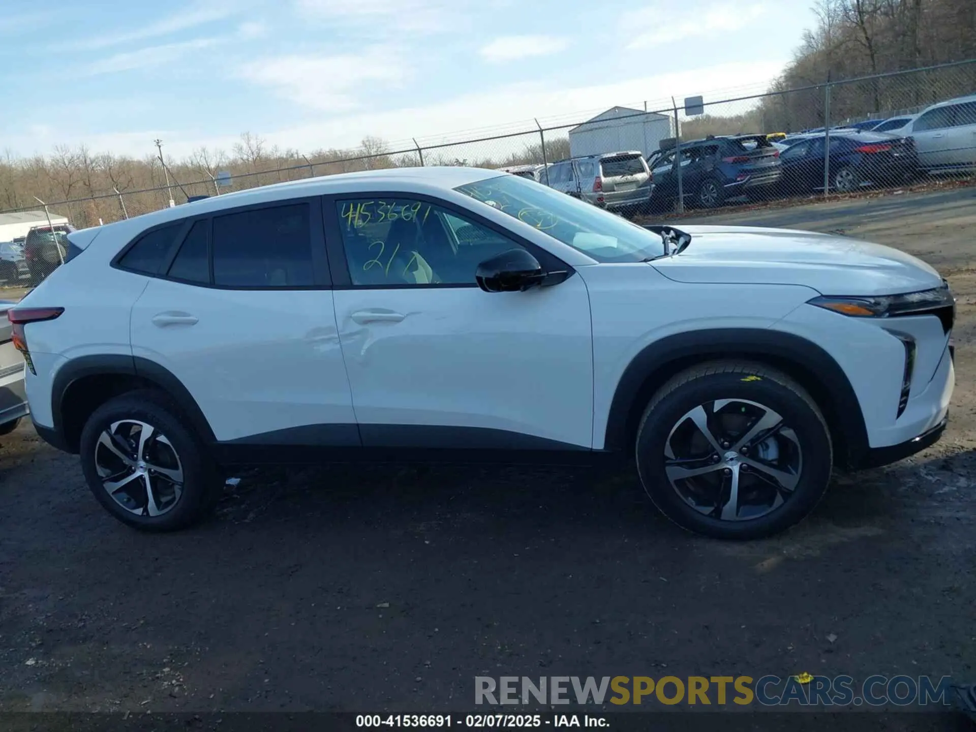 13 Photograph of a damaged car KL77LGEP3SC095088 CHEVROLET TRAX 2025