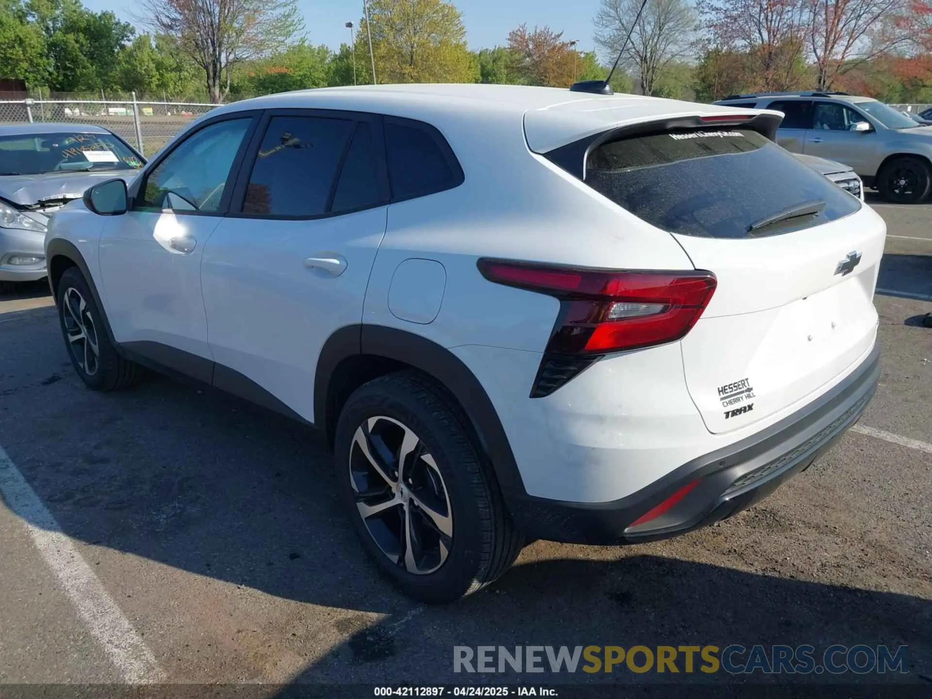 3 Фотография поврежденного автомобиля KL77LGEP6SC193662 CHEVROLET TRAX 2025