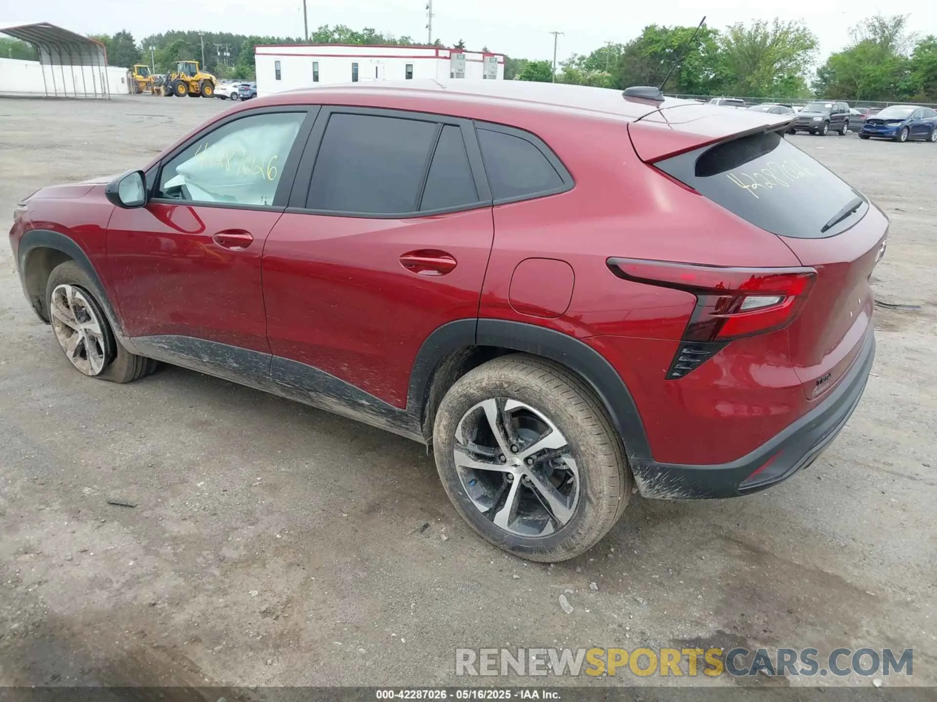 3 Фотография поврежденного автомобиля KL77LGEP8SC121717 CHEVROLET TRAX 2025