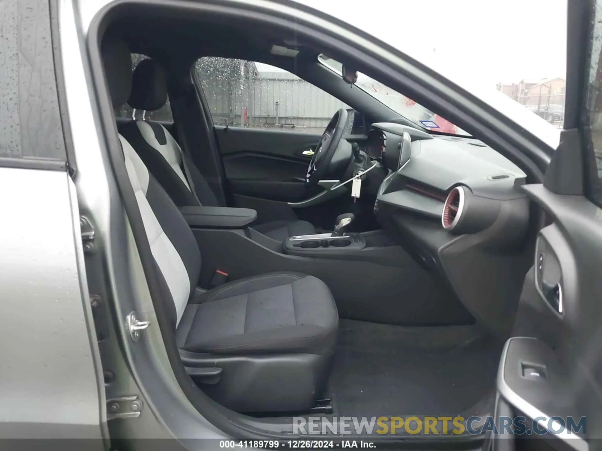 5 Photograph of a damaged car KL77LGEP9SC033601 CHEVROLET TRAX 2025