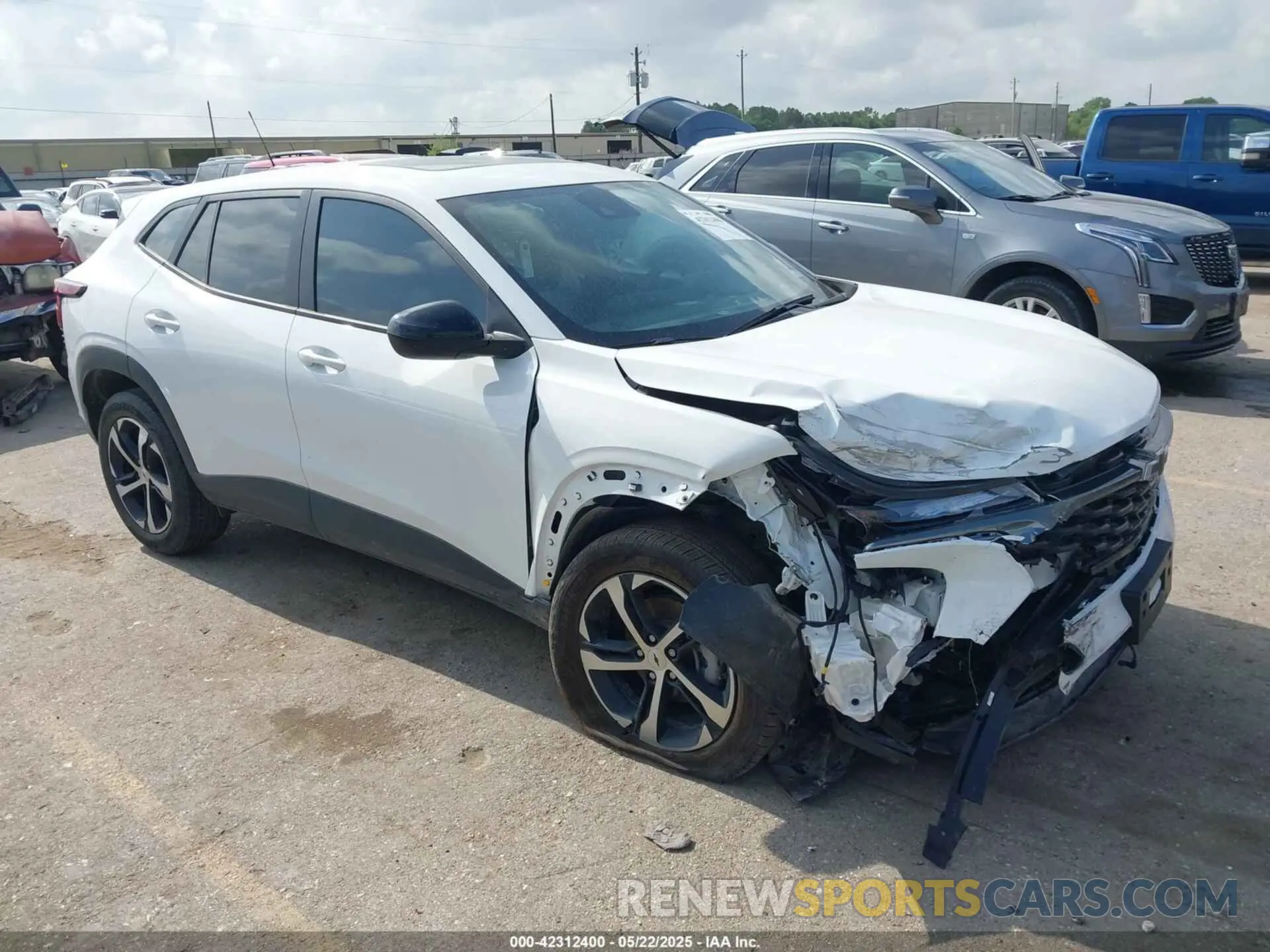 1 Photograph of a damaged car KL77LGEP9SC107776 CHEVROLET TRAX 2025