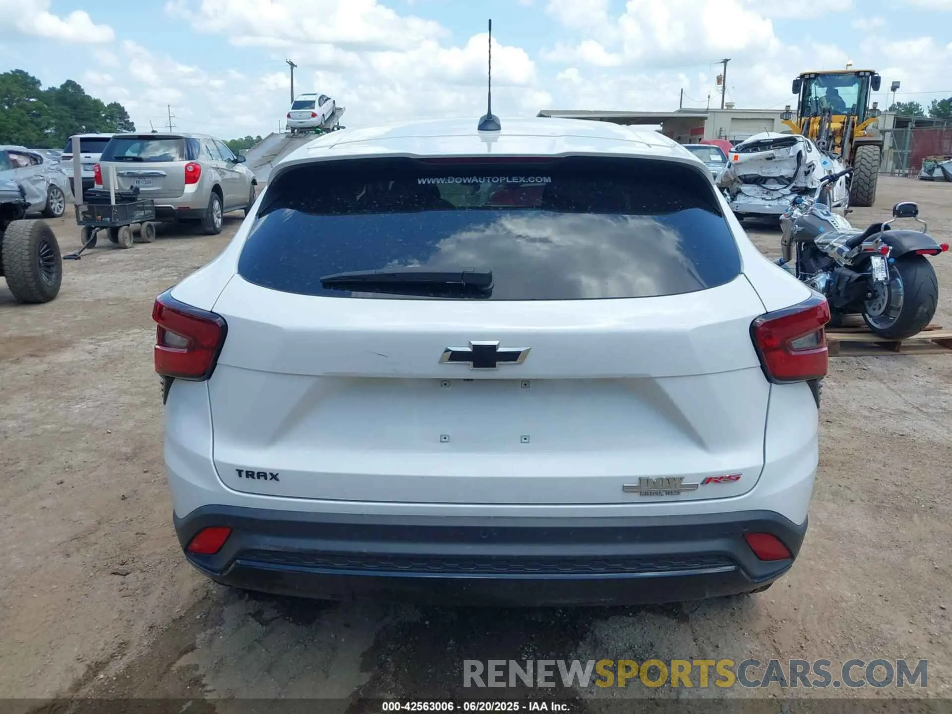 17 Photograph of a damaged car KL77LGEPXSC072780 CHEVROLET TRAX 2025
