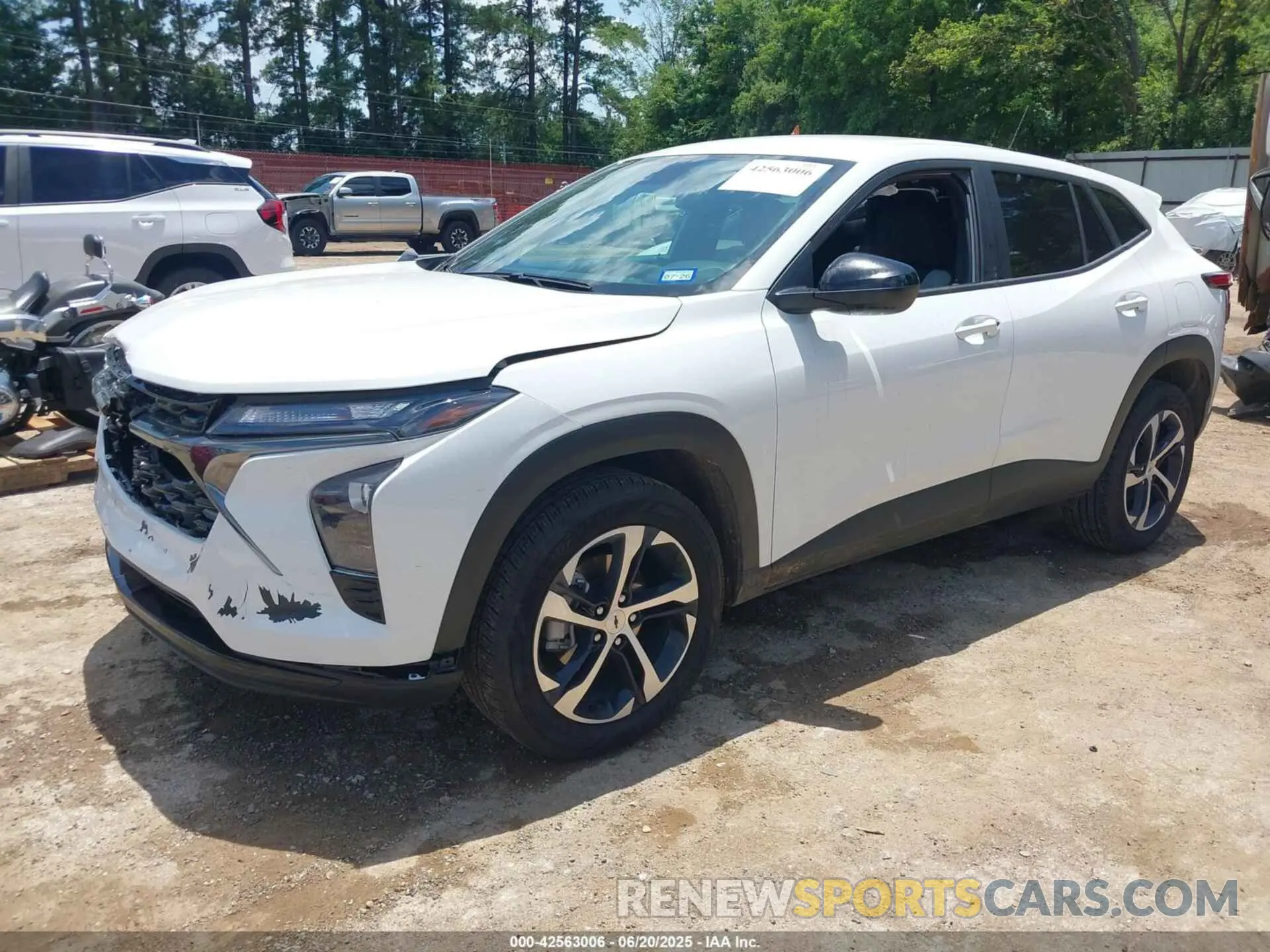 2 Photograph of a damaged car KL77LGEPXSC072780 CHEVROLET TRAX 2025