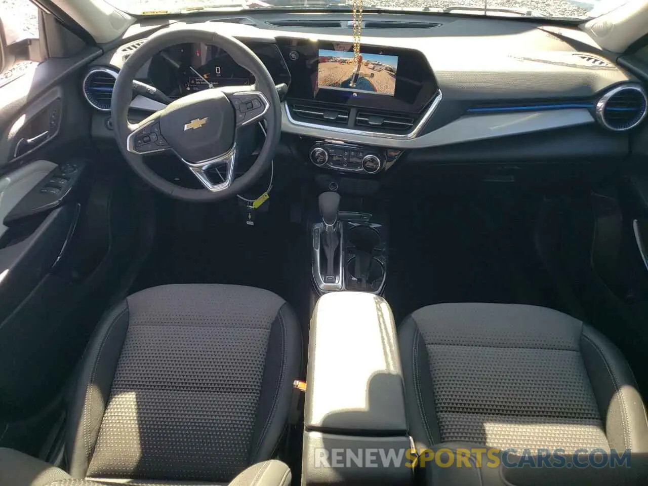8 Фотография поврежденного автомобиля KL77LHEP0SC020595 CHEVROLET TRAX 2025