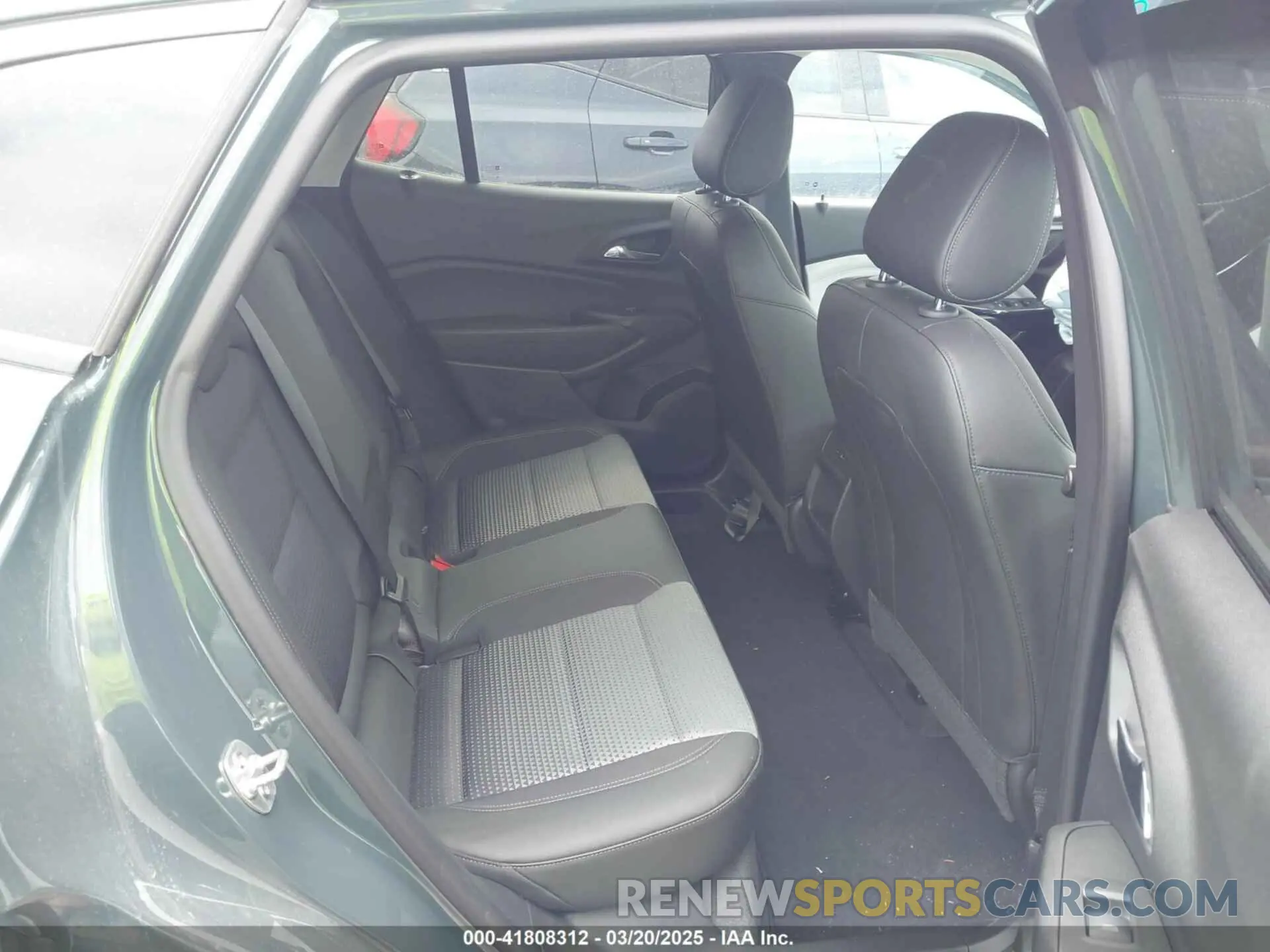 8 Фотография поврежденного автомобиля KL77LHEP0SC023707 CHEVROLET TRAX 2025