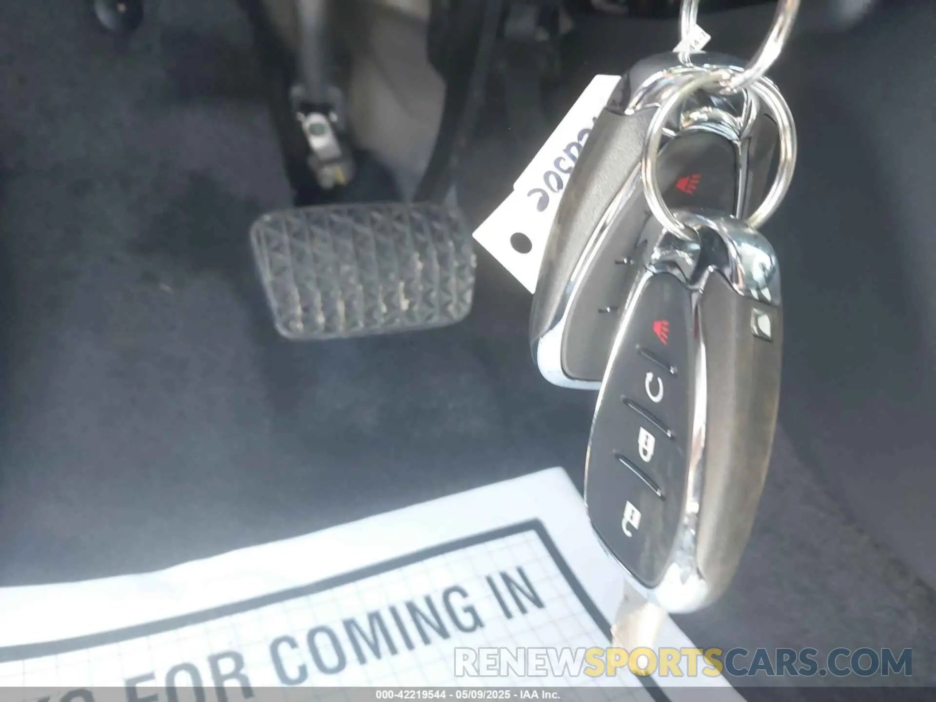 11 Фотография поврежденного автомобиля KL77LHEP0SC028907 CHEVROLET TRAX 2025