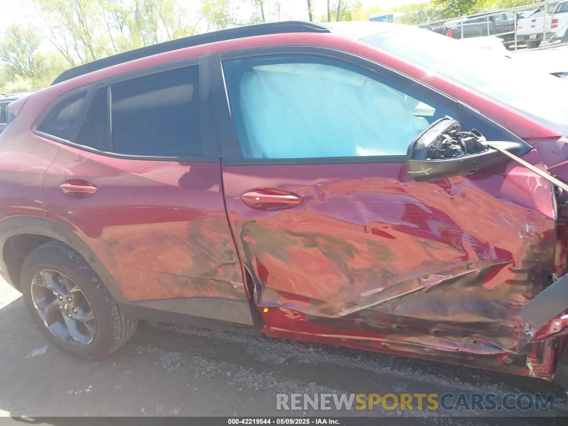 13 Фотография поврежденного автомобиля KL77LHEP0SC028907 CHEVROLET TRAX 2025