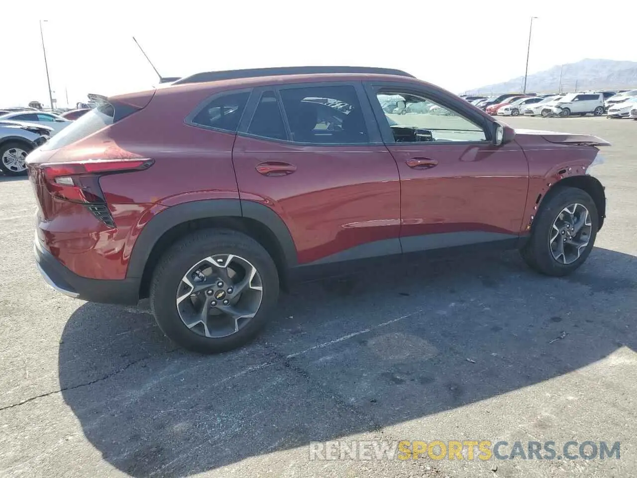 3 Фотография поврежденного автомобиля KL77LHEP0SC065004 CHEVROLET TRAX 2025