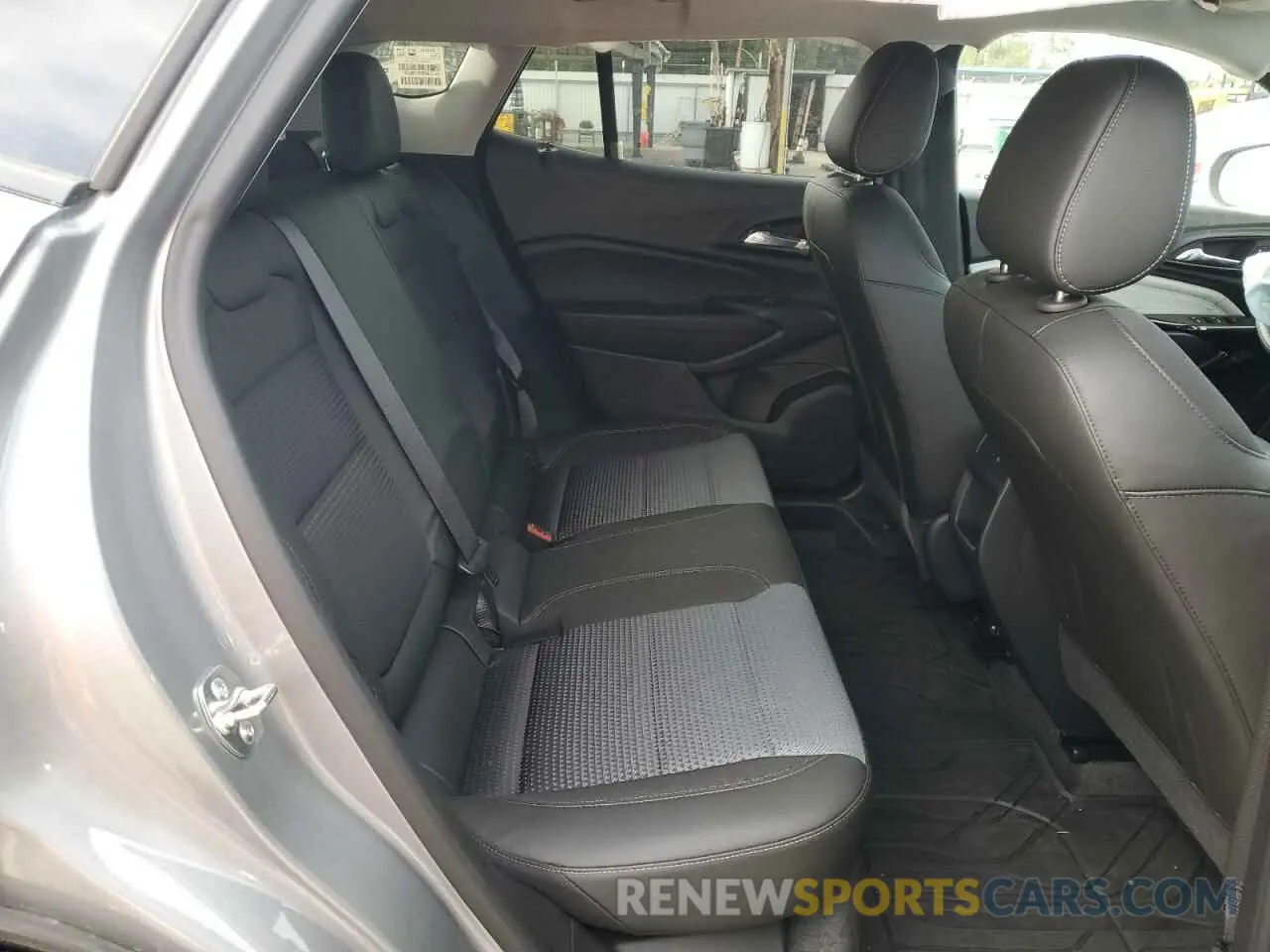 11 Фотография поврежденного автомобиля KL77LHEP0SC088430 CHEVROLET TRAX 2025