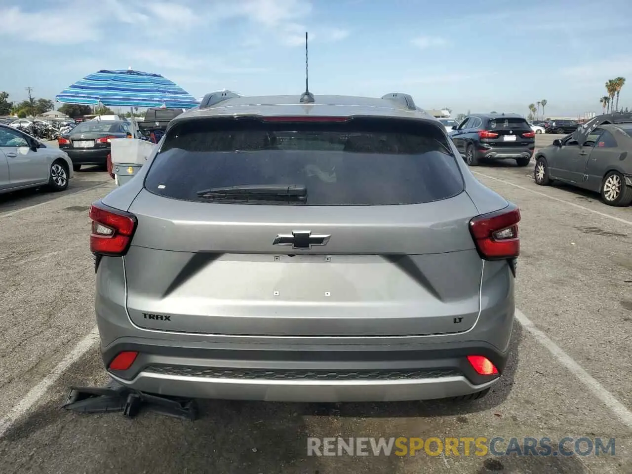 6 Фотография поврежденного автомобиля KL77LHEP0SC088430 CHEVROLET TRAX 2025