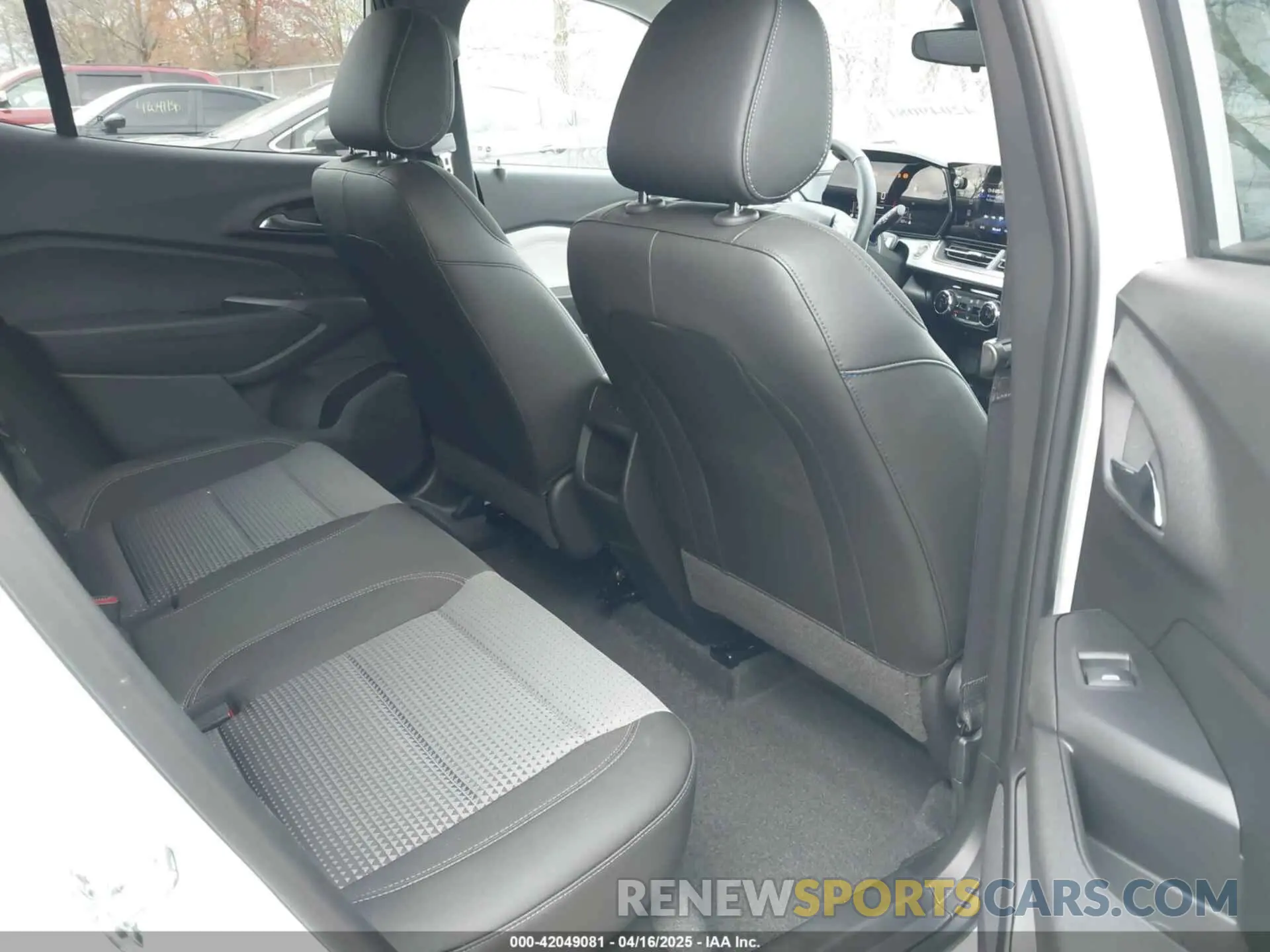 8 Photograph of a damaged car KL77LHEP0SC140915 CHEVROLET TRAX 2025