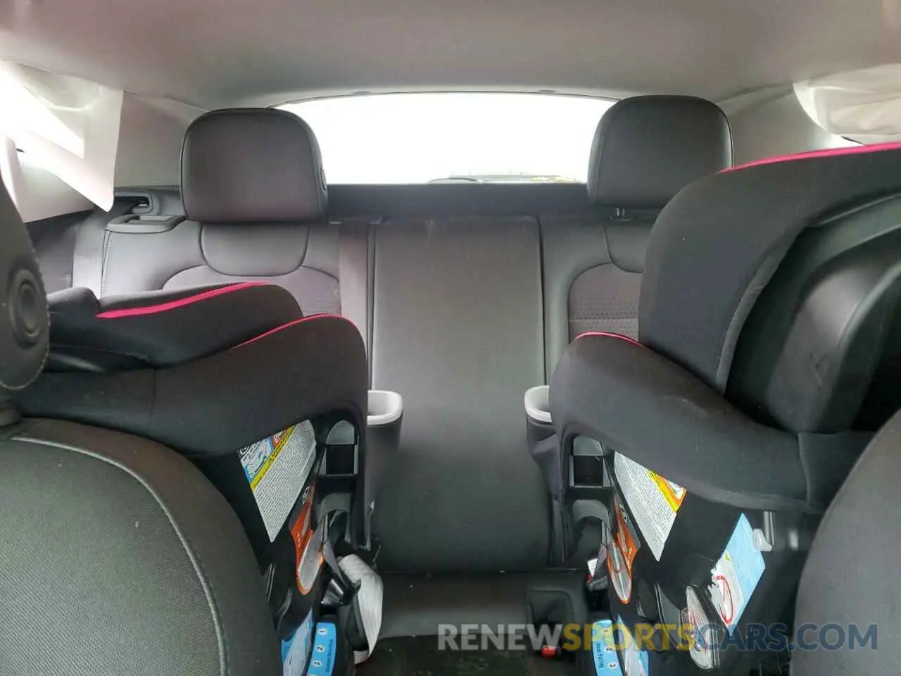 10 Фотография поврежденного автомобиля KL77LHEP1SC039060 CHEVROLET TRAX 2025