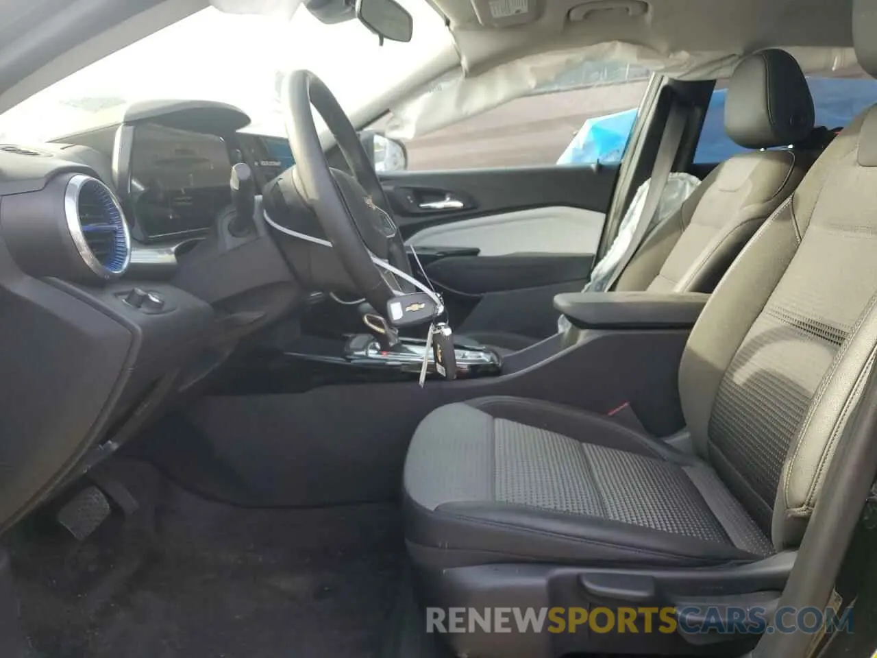 7 Фотография поврежденного автомобиля KL77LHEP1SC039060 CHEVROLET TRAX 2025
