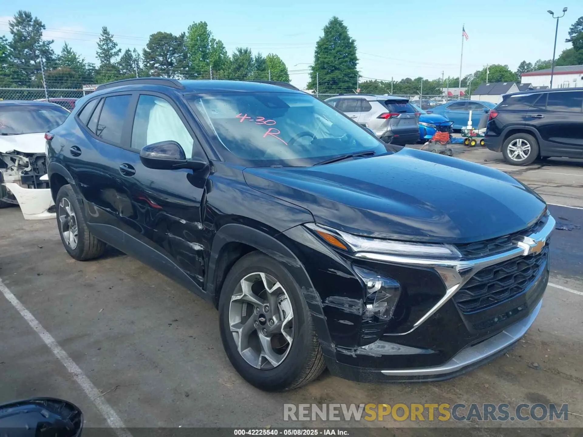 13 Фотография поврежденного автомобиля KL77LHEP1SC142916 CHEVROLET TRAX 2025