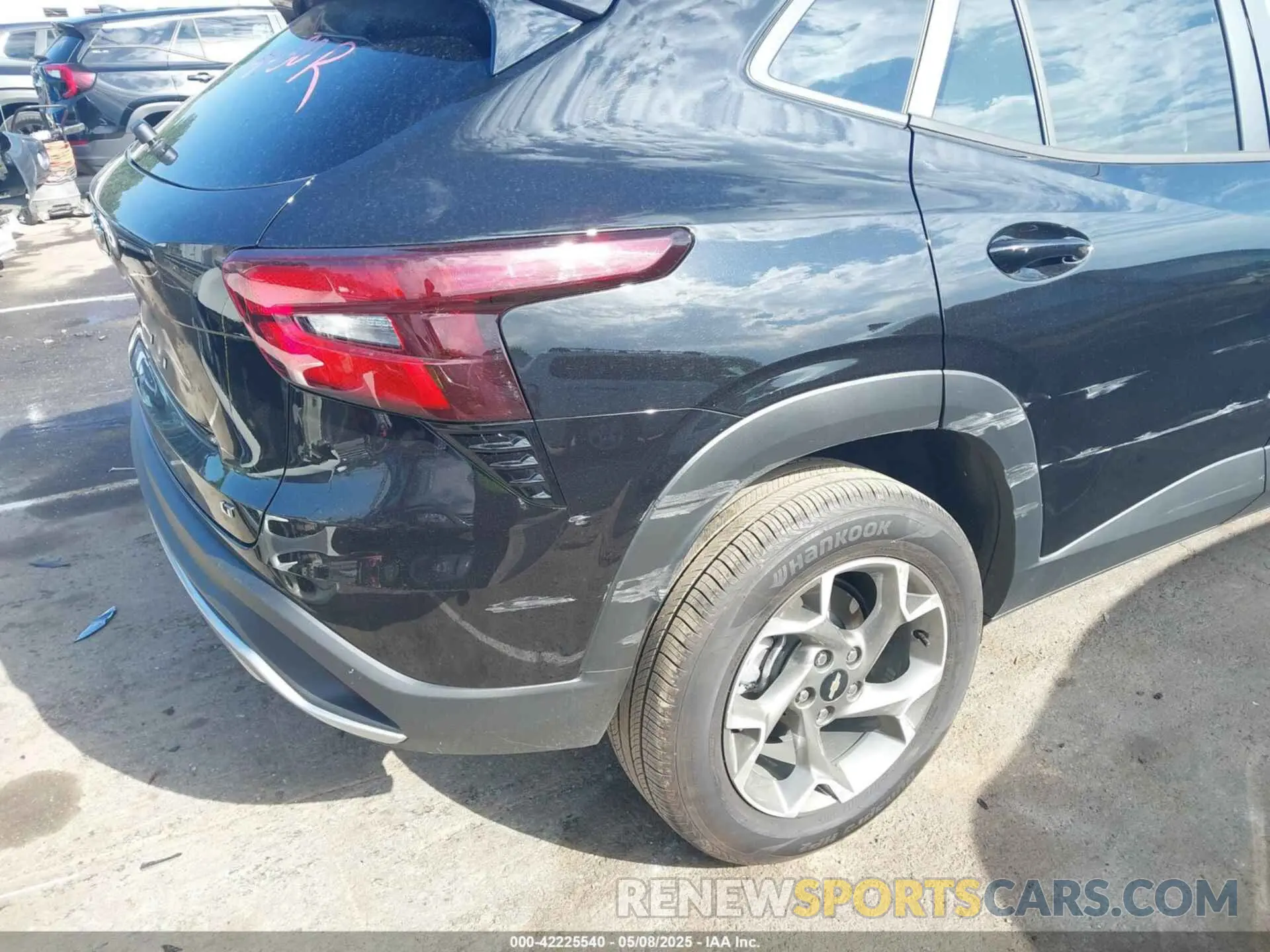 19 Фотография поврежденного автомобиля KL77LHEP1SC142916 CHEVROLET TRAX 2025