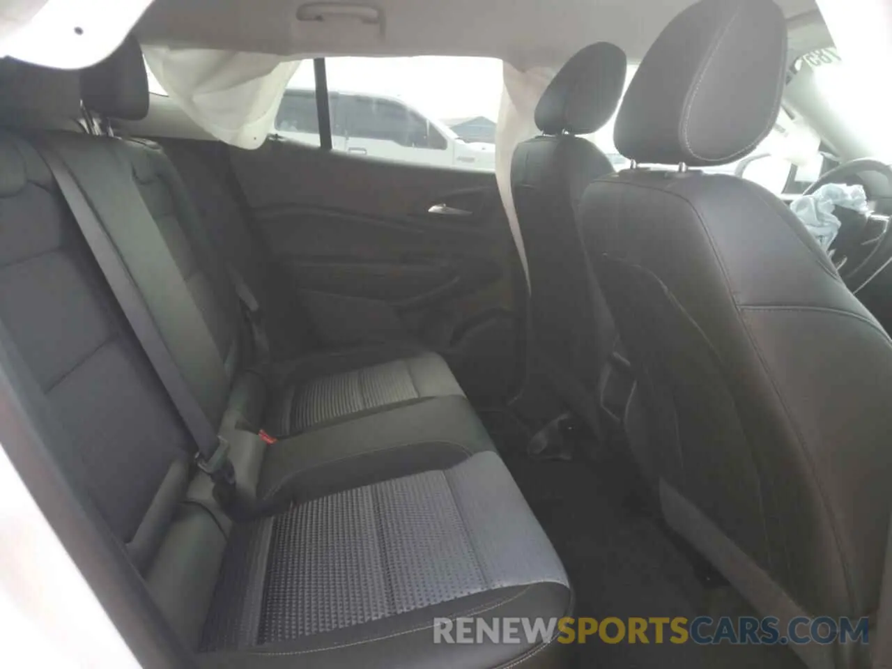 10 Photograph of a damaged car KL77LHEP1SC153947 CHEVROLET TRAX 2025