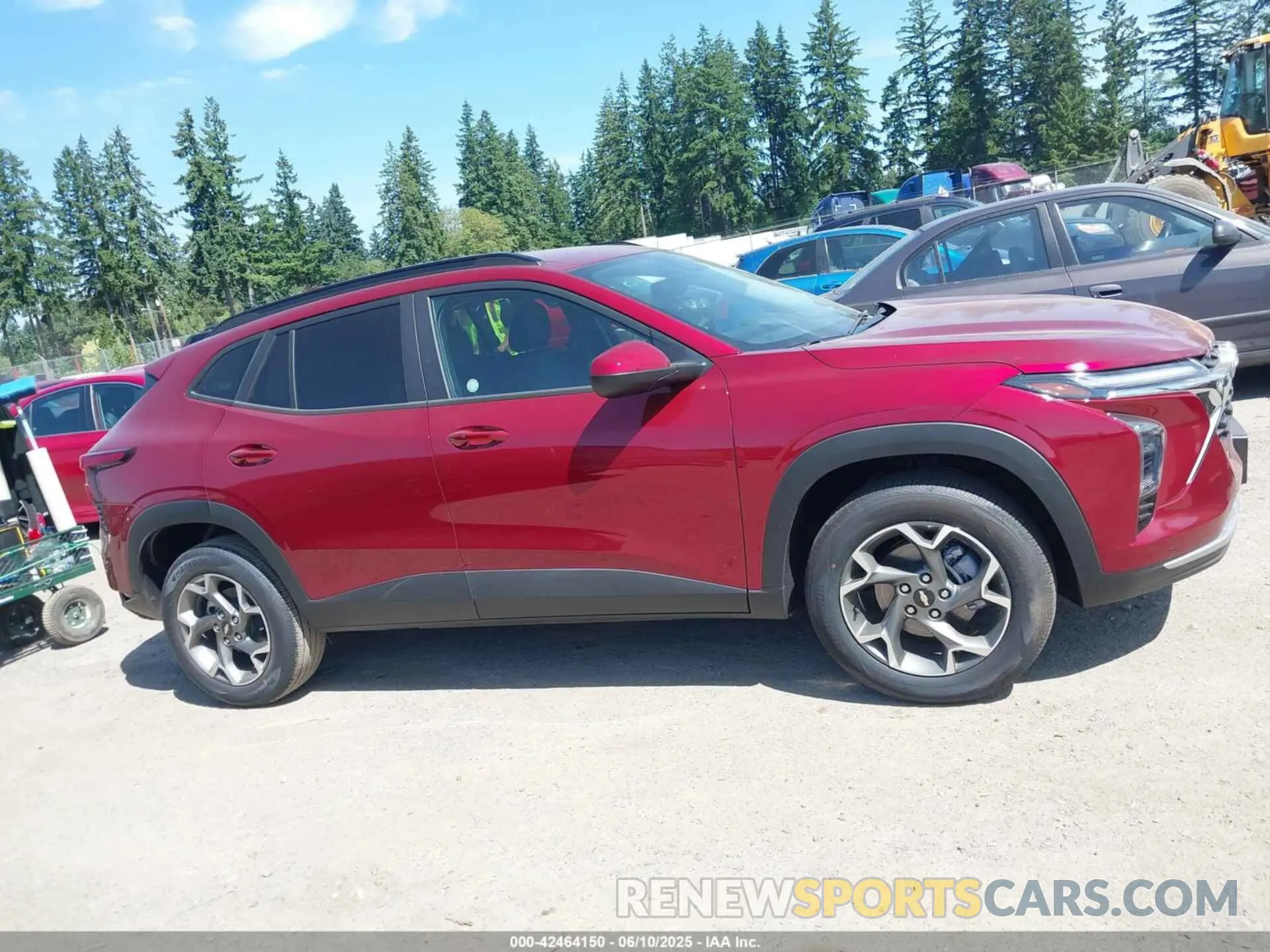13 Photograph of a damaged car KL77LHEP1SC225763 CHEVROLET TRAX 2025