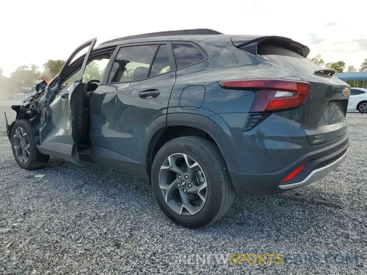 2 Photograph of a damaged car KL77LHEP2SC030917 CHEVROLET TRAX 2025