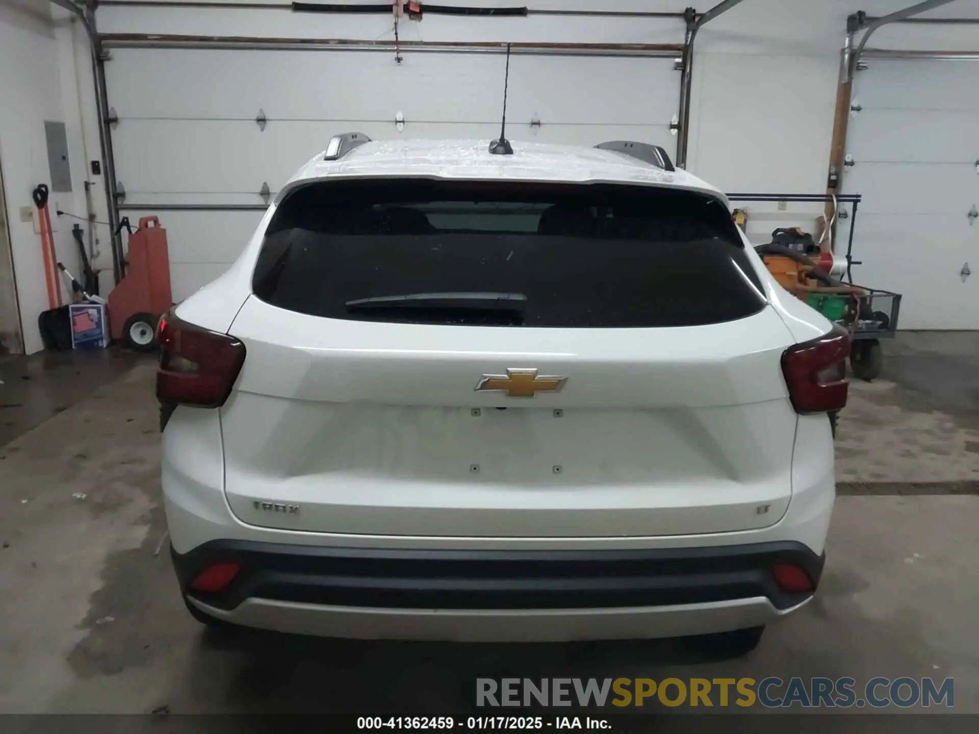 16 Фотография поврежденного автомобиля KL77LHEP2SC134923 CHEVROLET TRAX 2025