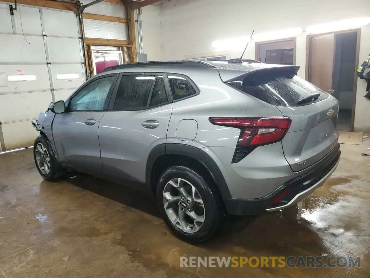 2 Photograph of a damaged car KL77LHEP2SC167419 CHEVROLET TRAX 2025