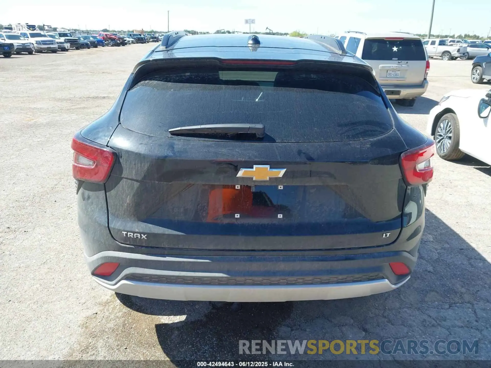 16 Photograph of a damaged car KL77LHEP2SC213704 CHEVROLET TRAX 2025