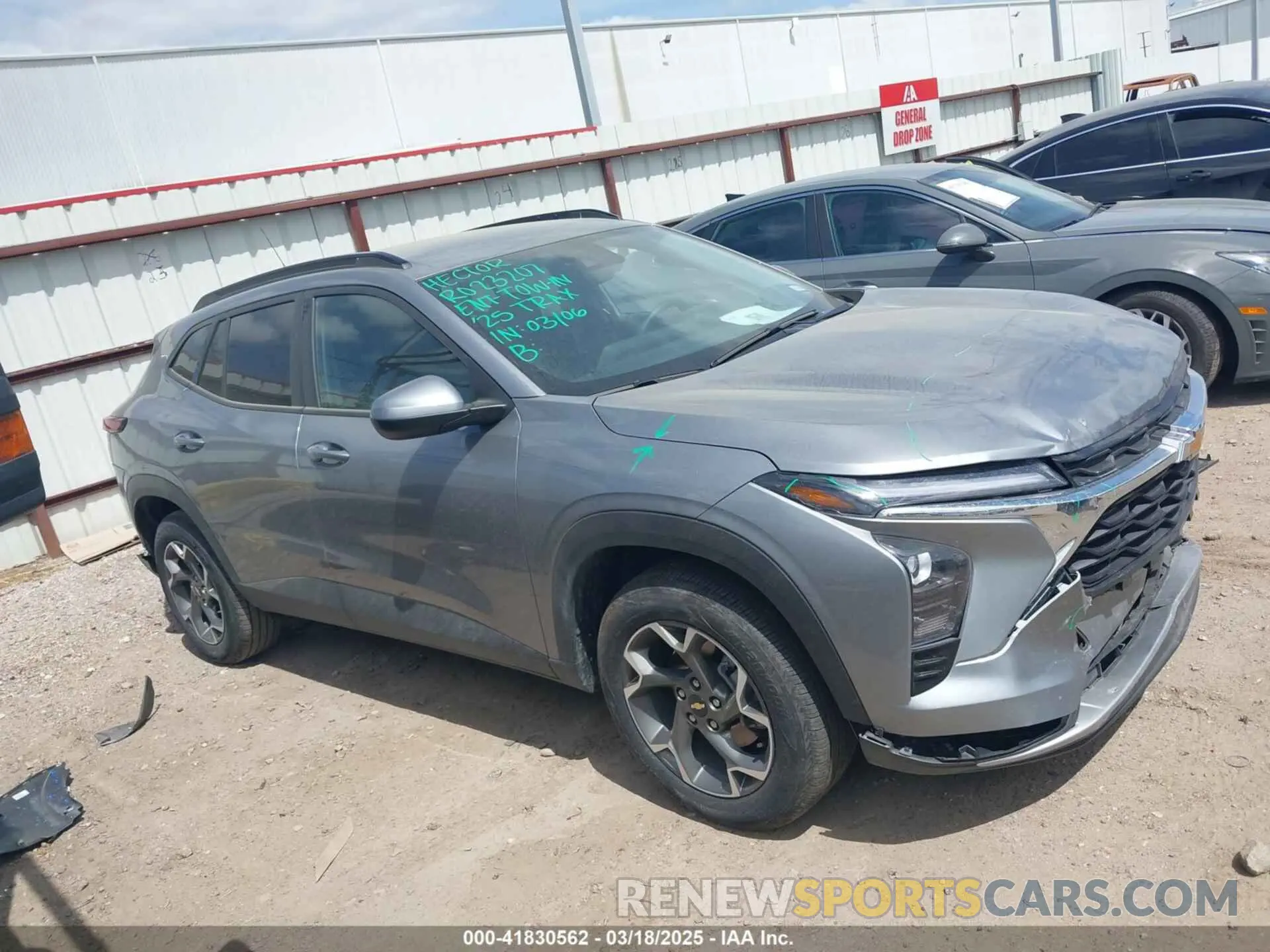 13 Фотография поврежденного автомобиля KL77LHEP3SC144697 CHEVROLET TRAX 2025