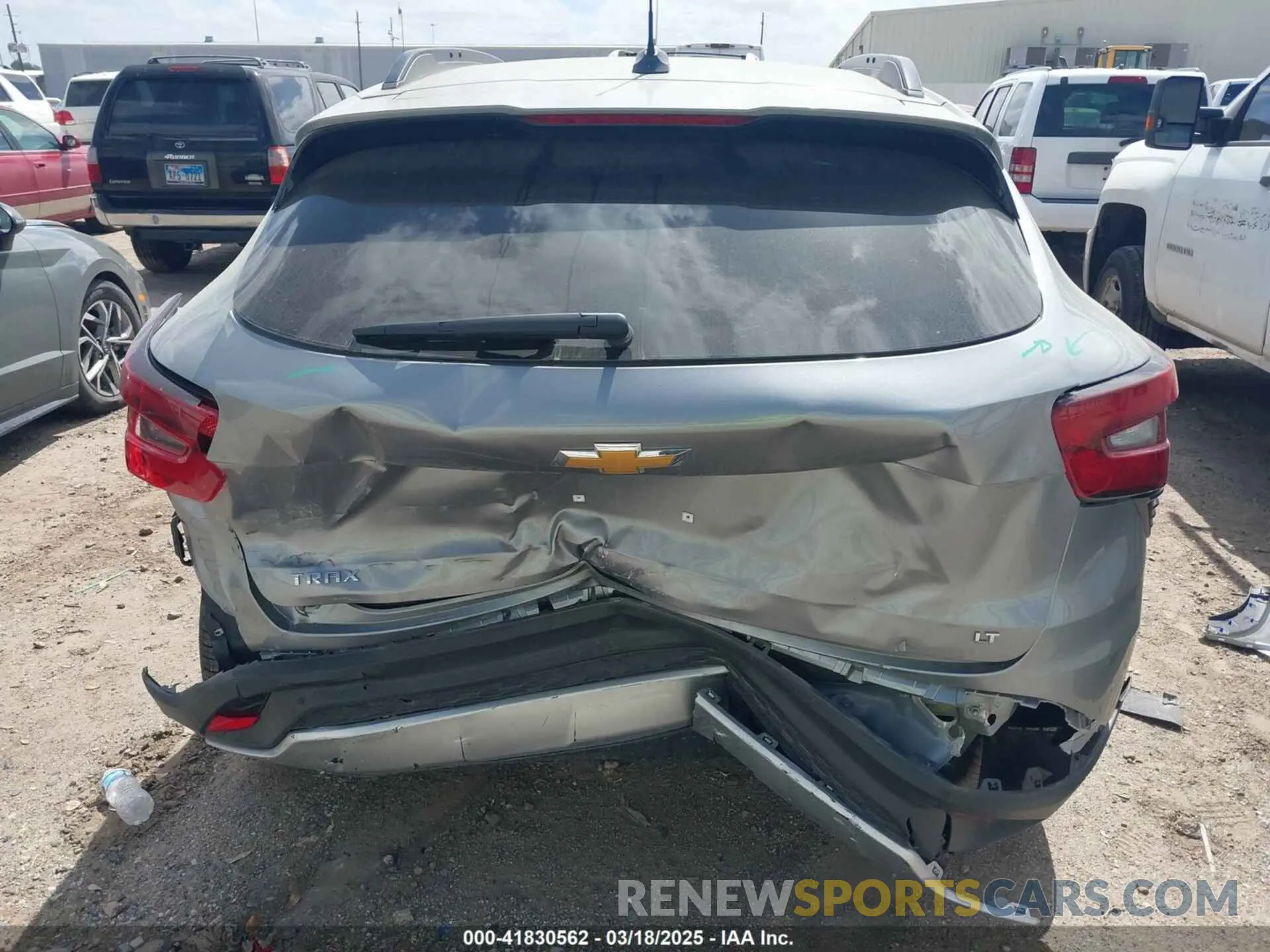 16 Фотография поврежденного автомобиля KL77LHEP3SC144697 CHEVROLET TRAX 2025