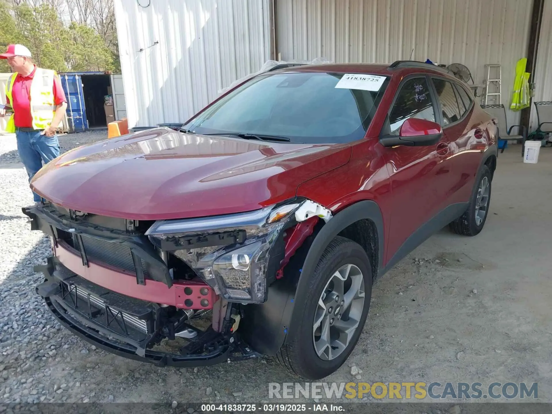 2 Фотография поврежденного автомобиля KL77LHEP4SC025590 CHEVROLET TRAX 2025