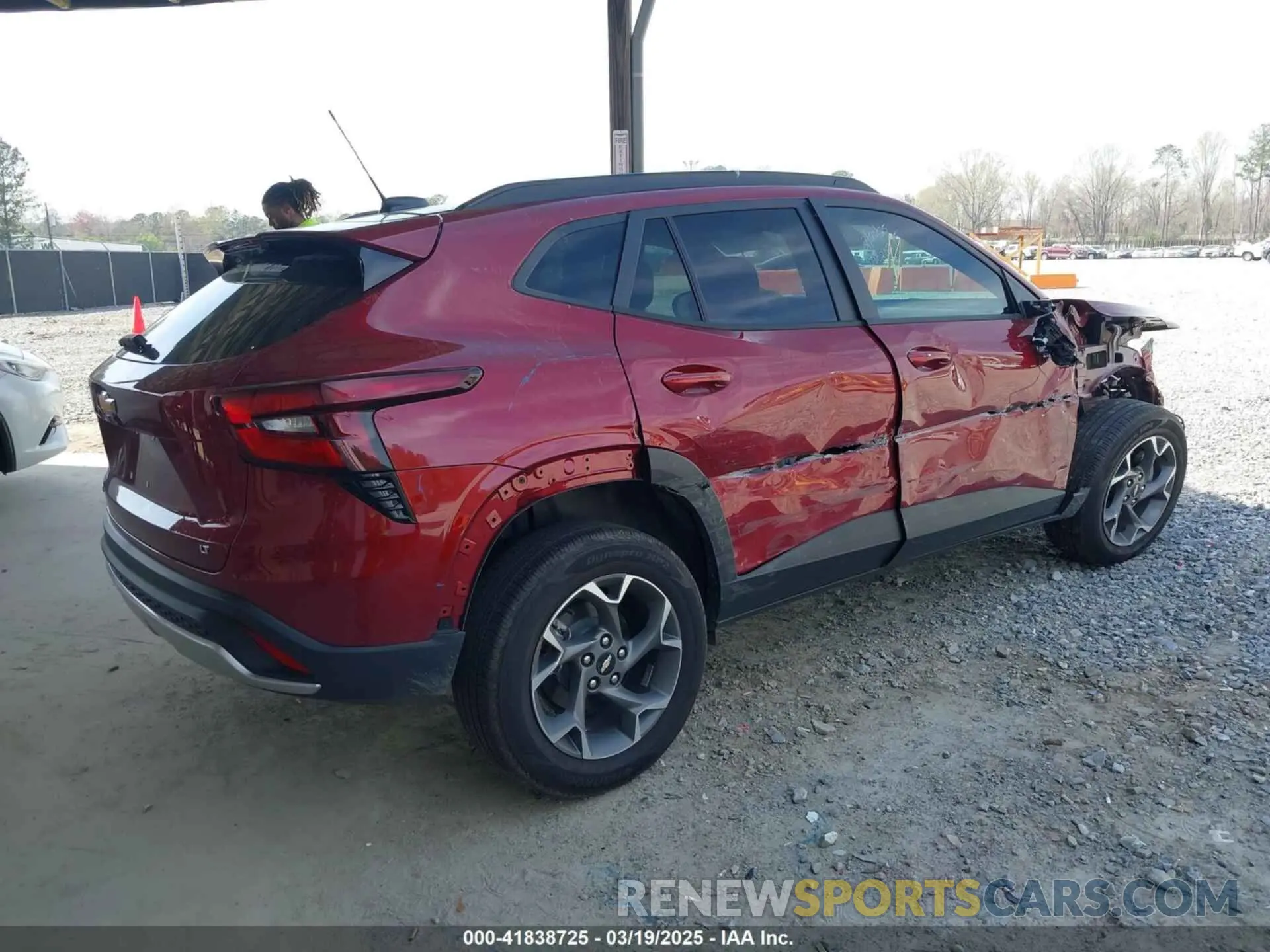 4 Фотография поврежденного автомобиля KL77LHEP4SC025590 CHEVROLET TRAX 2025