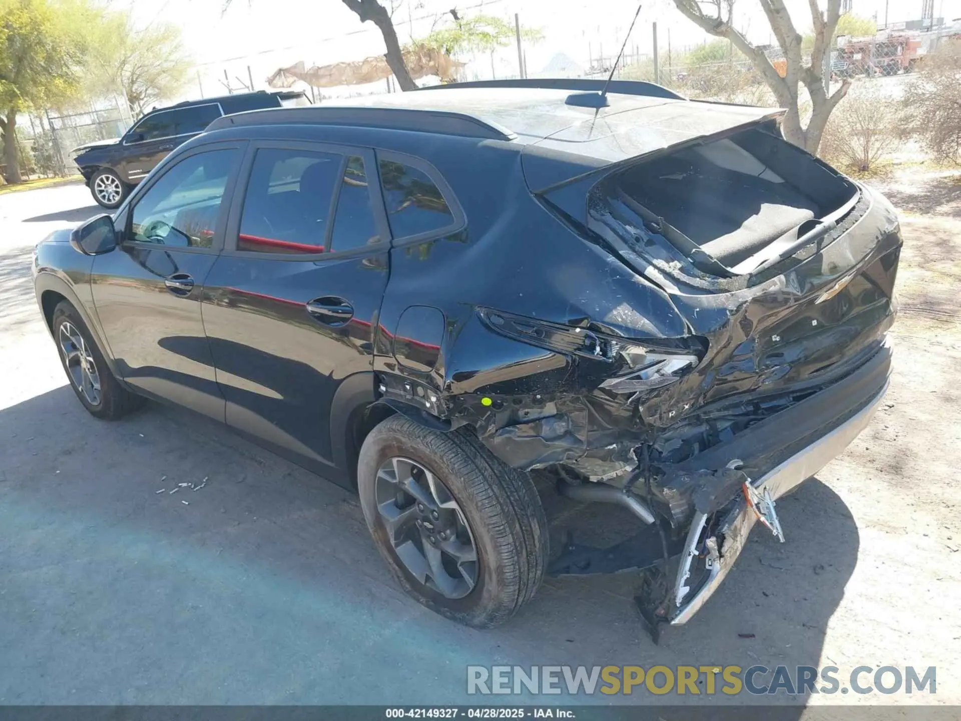 3 Photograph of a damaged car KL77LHEP4SC036671 CHEVROLET TRAX 2025