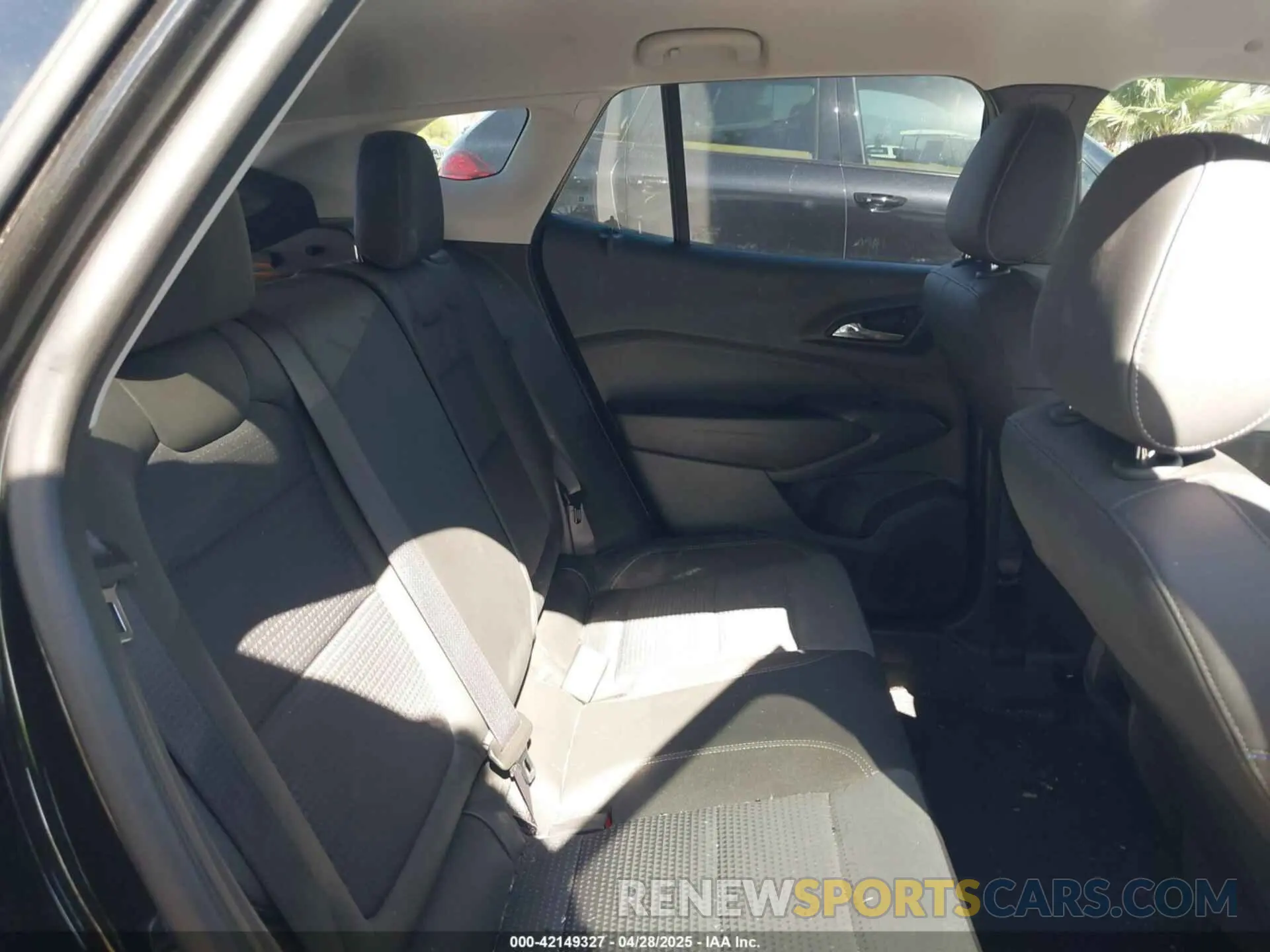 8 Photograph of a damaged car KL77LHEP4SC036671 CHEVROLET TRAX 2025