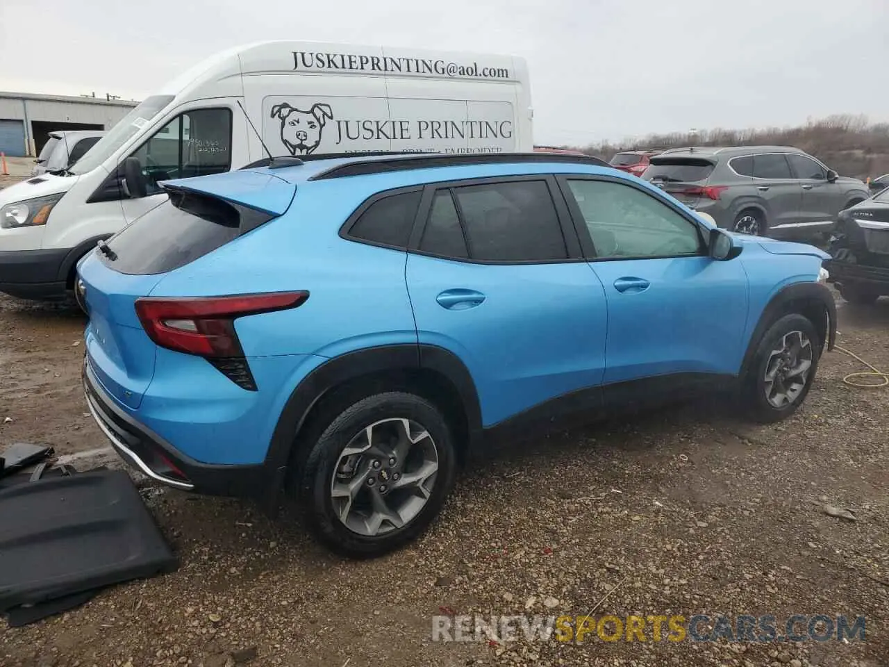 3 Фотография поврежденного автомобиля KL77LHEP4SC039392 CHEVROLET TRAX 2025
