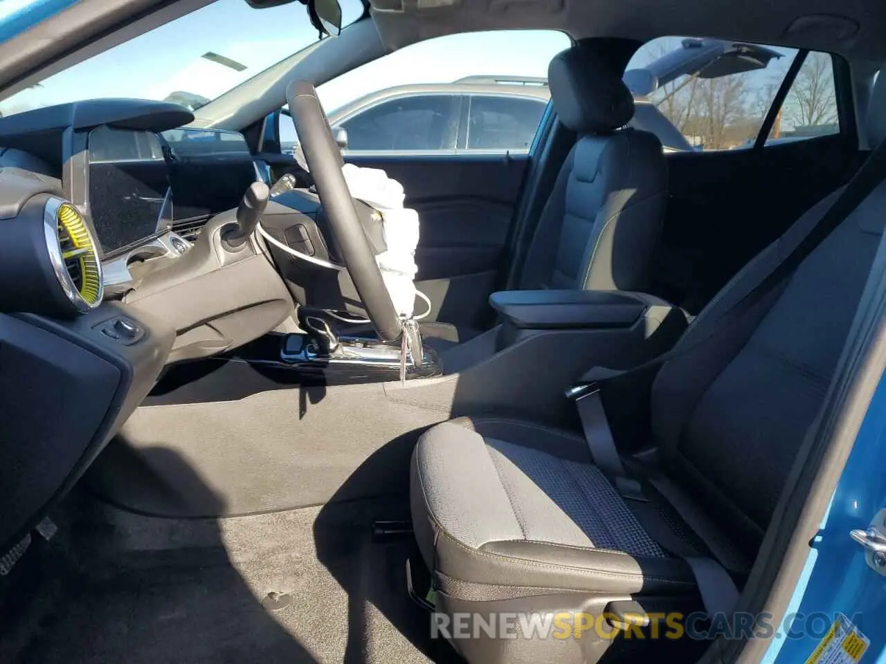 7 Фотография поврежденного автомобиля KL77LHEP4SC039392 CHEVROLET TRAX 2025