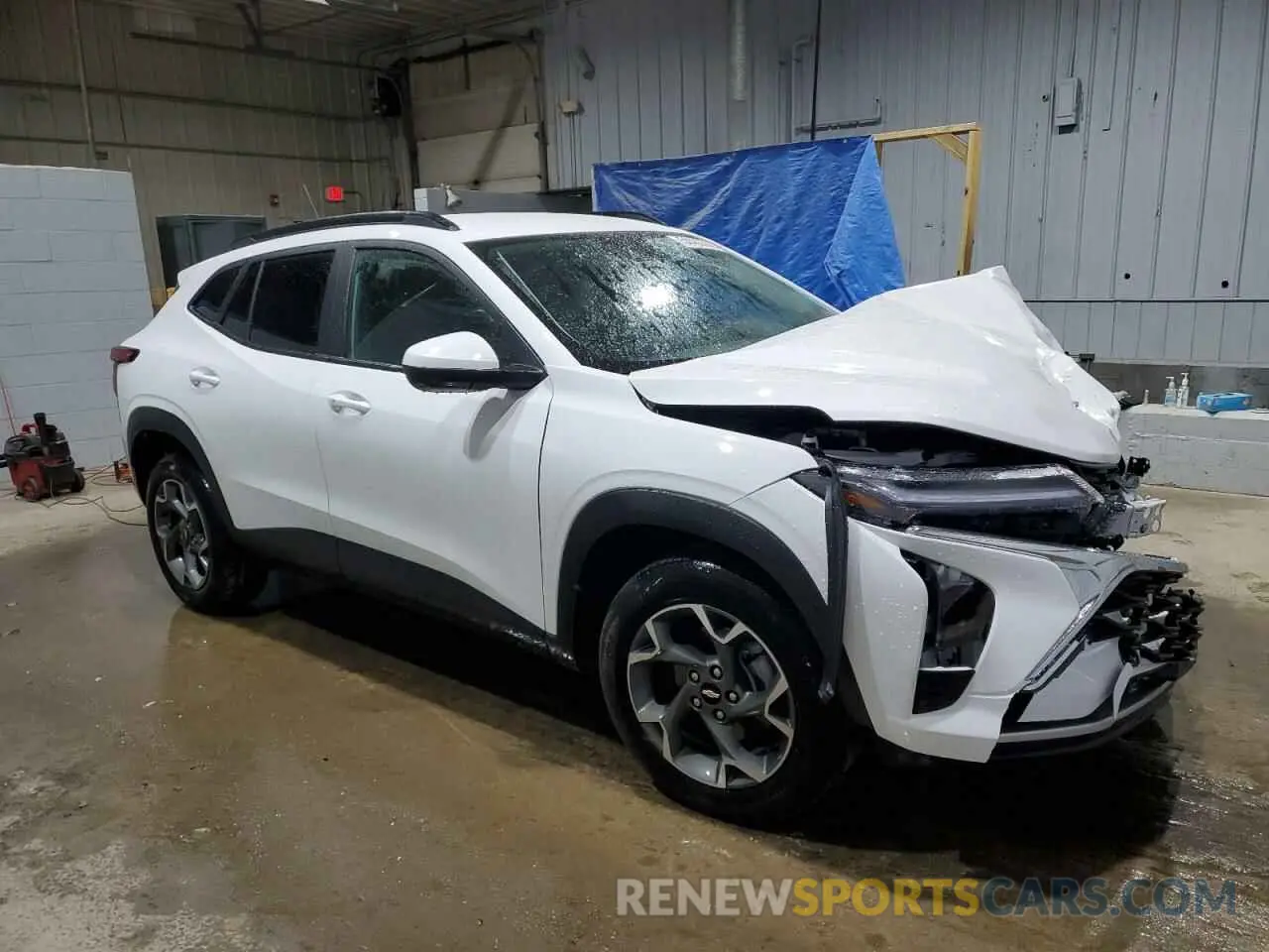 4 Photograph of a damaged car KL77LHEP4SC141064 CHEVROLET TRAX 2025