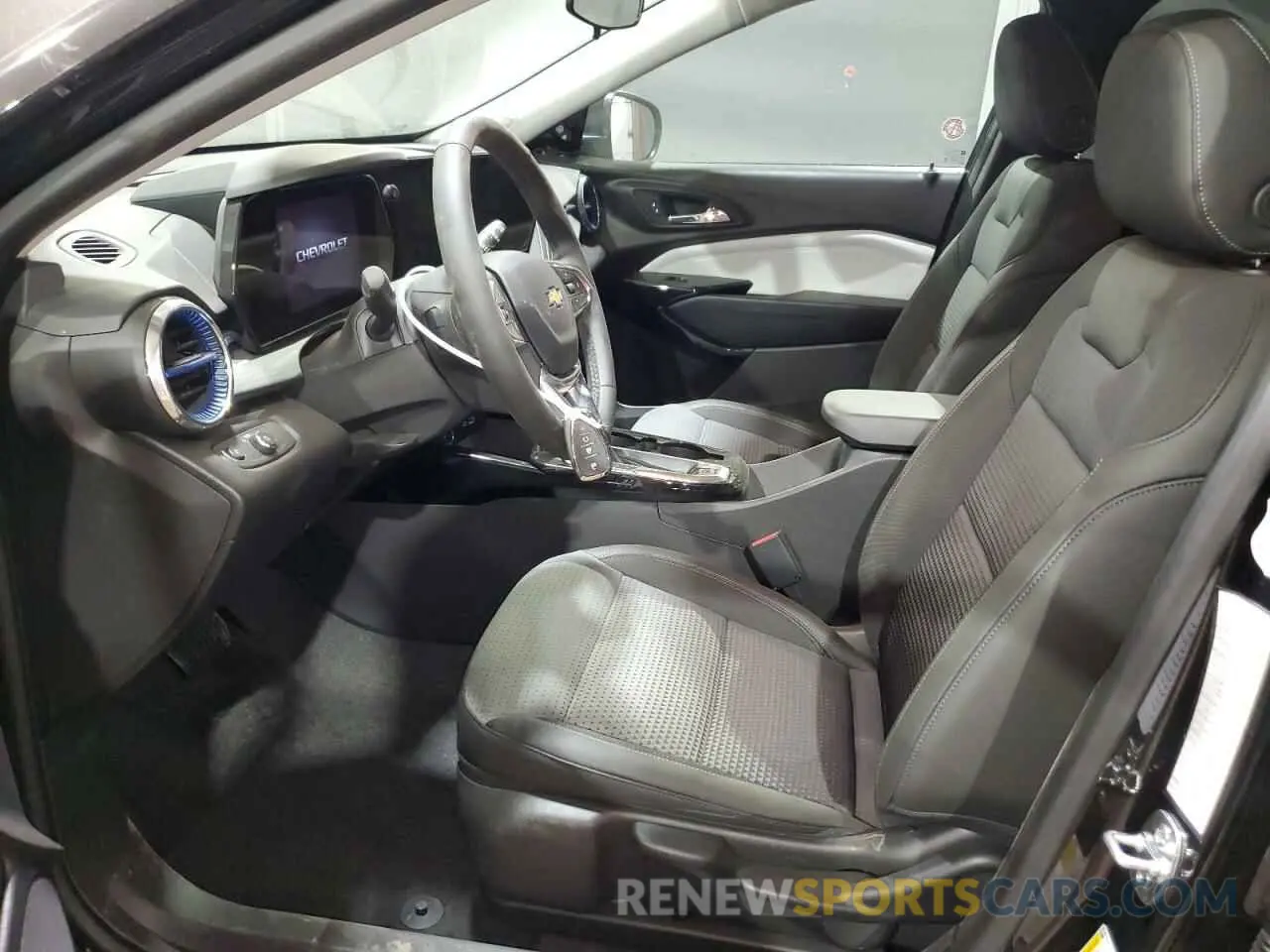 7 Photograph of a damaged car KL77LHEP4SC233307 CHEVROLET TRAX 2025