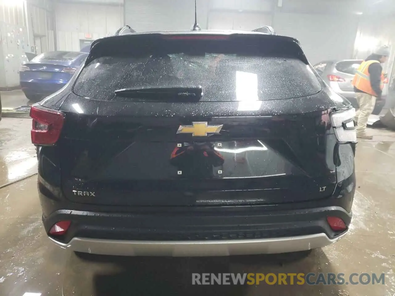 6 Фотография поврежденного автомобиля KL77LHEP5SC039272 CHEVROLET TRAX 2025