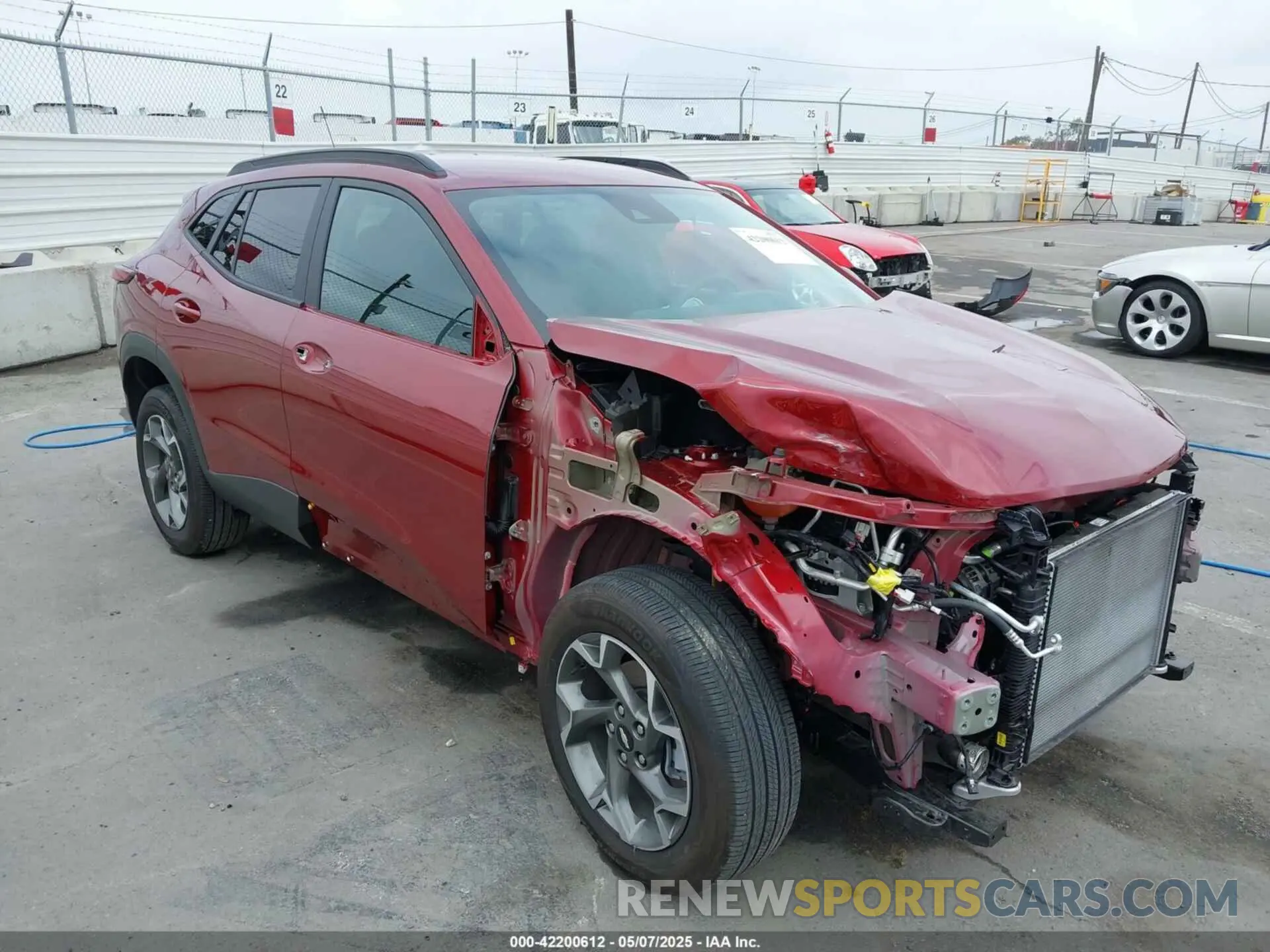 1 Фотография поврежденного автомобиля KL77LHEP5SC041975 CHEVROLET TRAX 2025