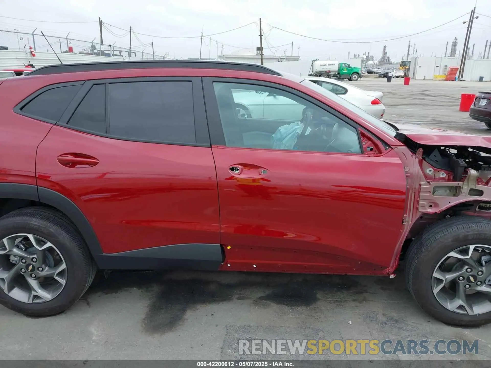 14 Фотография поврежденного автомобиля KL77LHEP5SC041975 CHEVROLET TRAX 2025