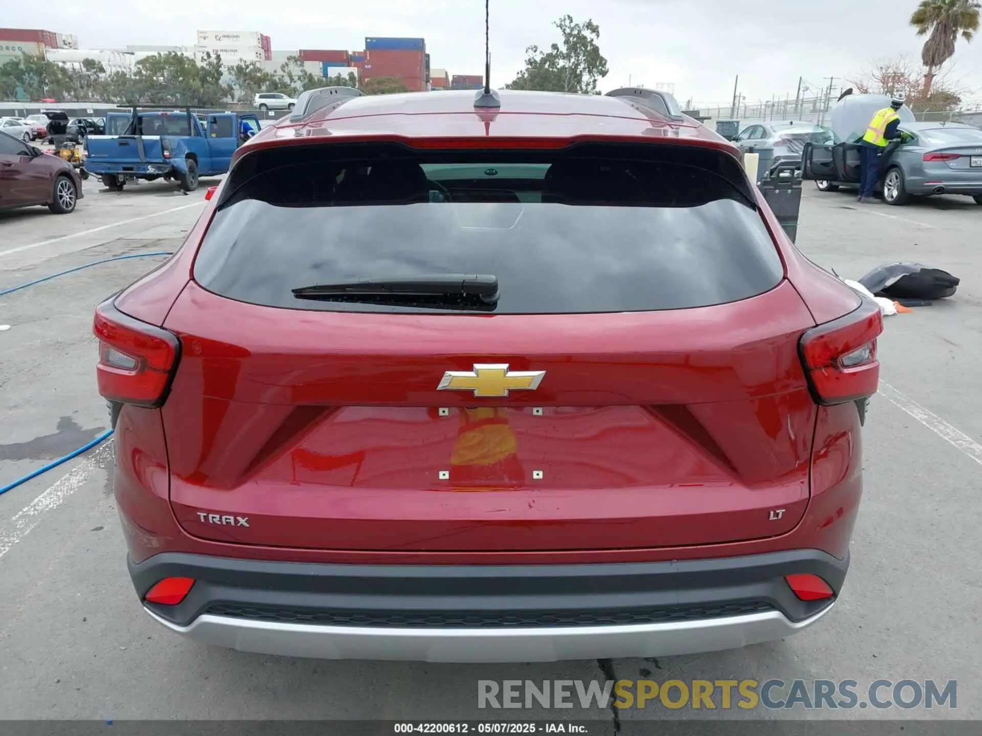 17 Фотография поврежденного автомобиля KL77LHEP5SC041975 CHEVROLET TRAX 2025