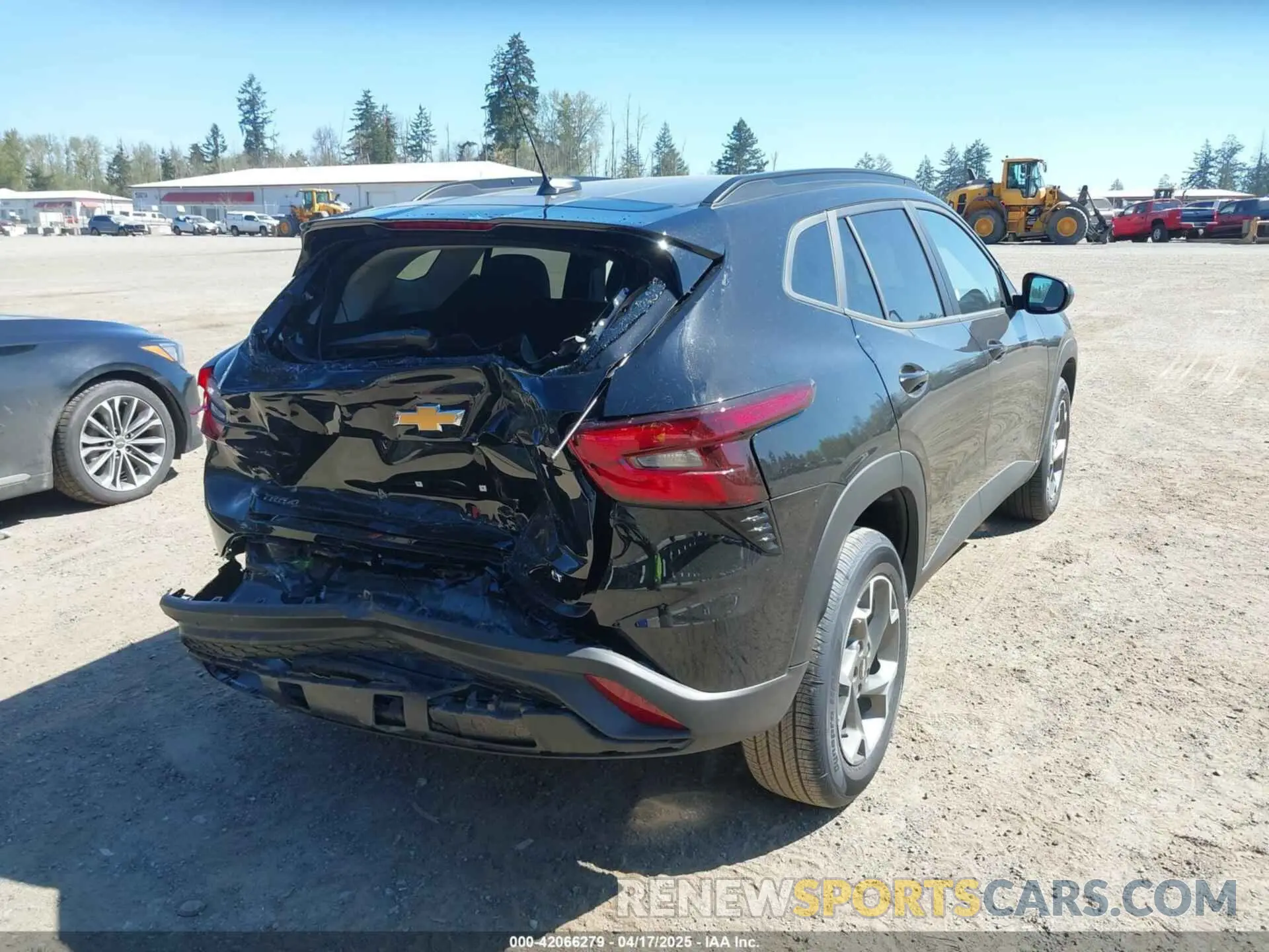 4 Photograph of a damaged car KL77LHEP5SC230402 CHEVROLET TRAX 2025