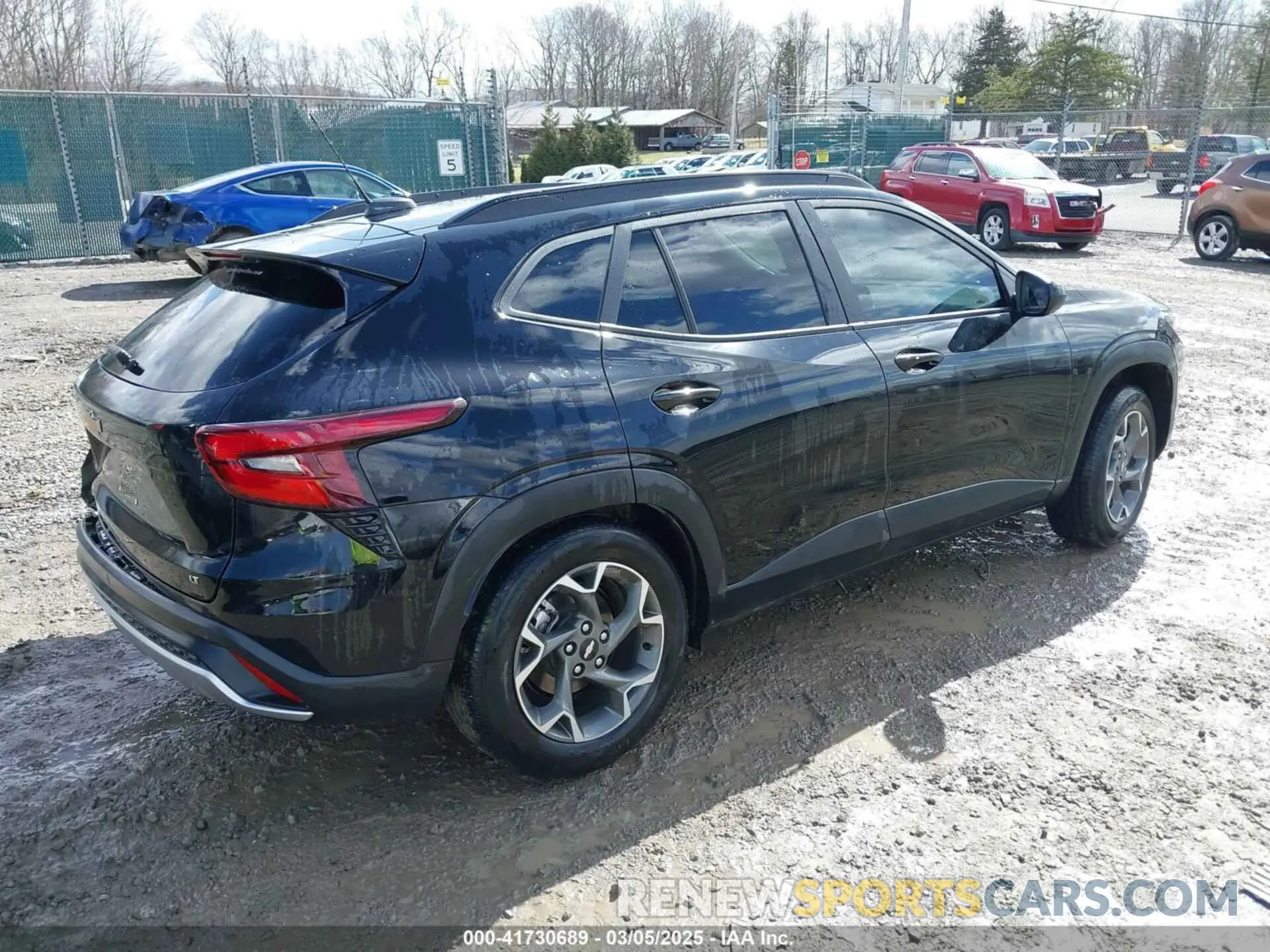 4 Фотография поврежденного автомобиля KL77LHEP6SC016096 CHEVROLET TRAX 2025