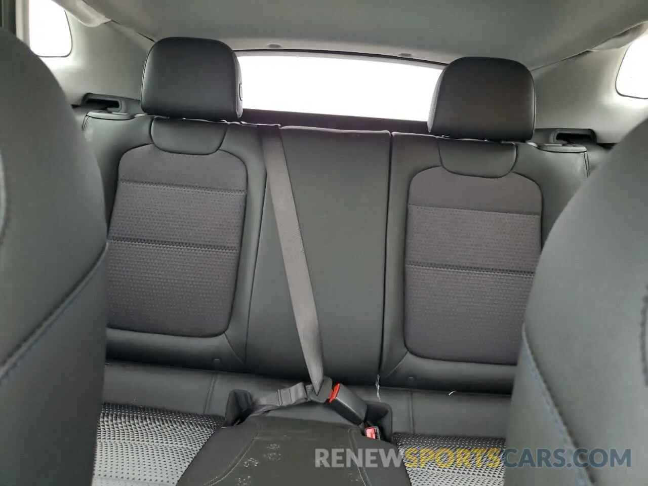 10 Photograph of a damaged car KL77LHEP6SC232109 CHEVROLET TRAX 2025