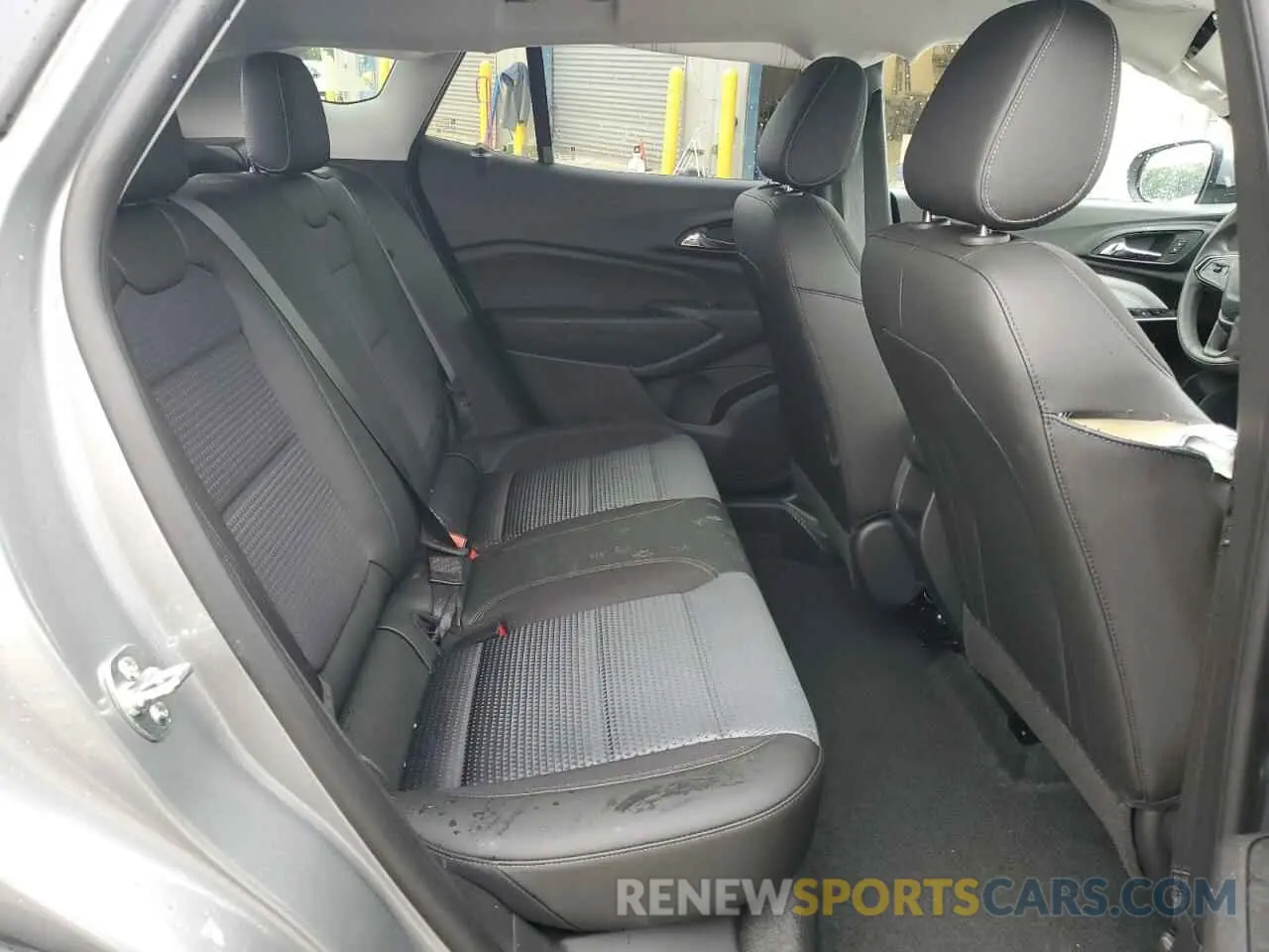 11 Photograph of a damaged car KL77LHEP6SC232109 CHEVROLET TRAX 2025