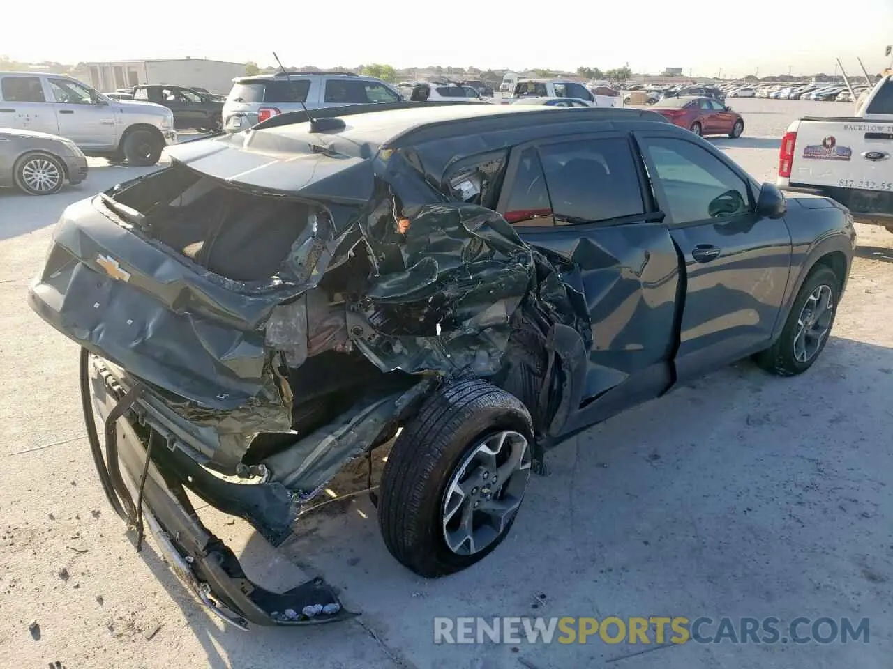 3 Photograph of a damaged car KL77LHEP7SC086173 CHEVROLET TRAX 2025
