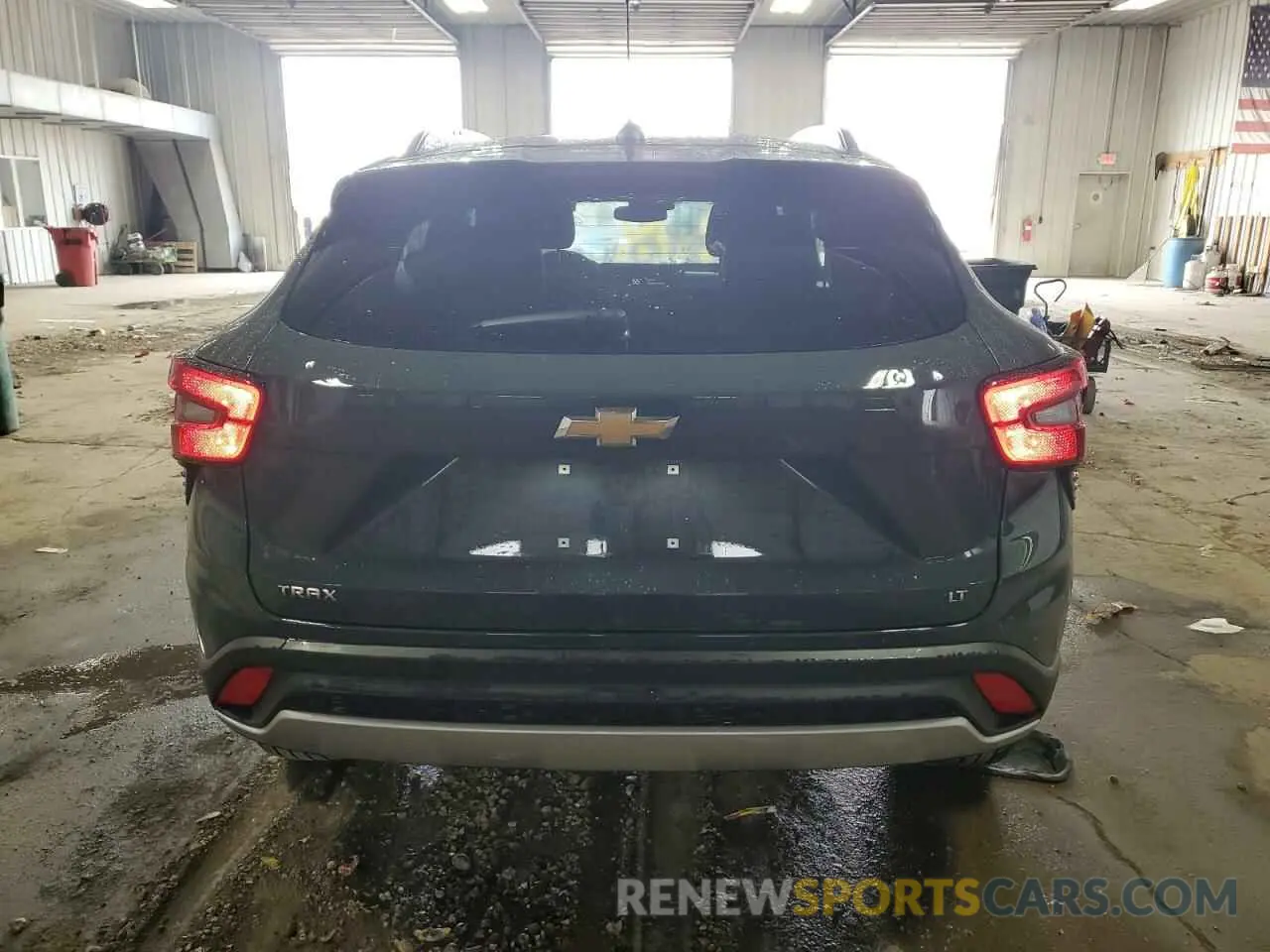 6 Photograph of a damaged car KL77LHEP7SC179095 CHEVROLET TRAX 2025