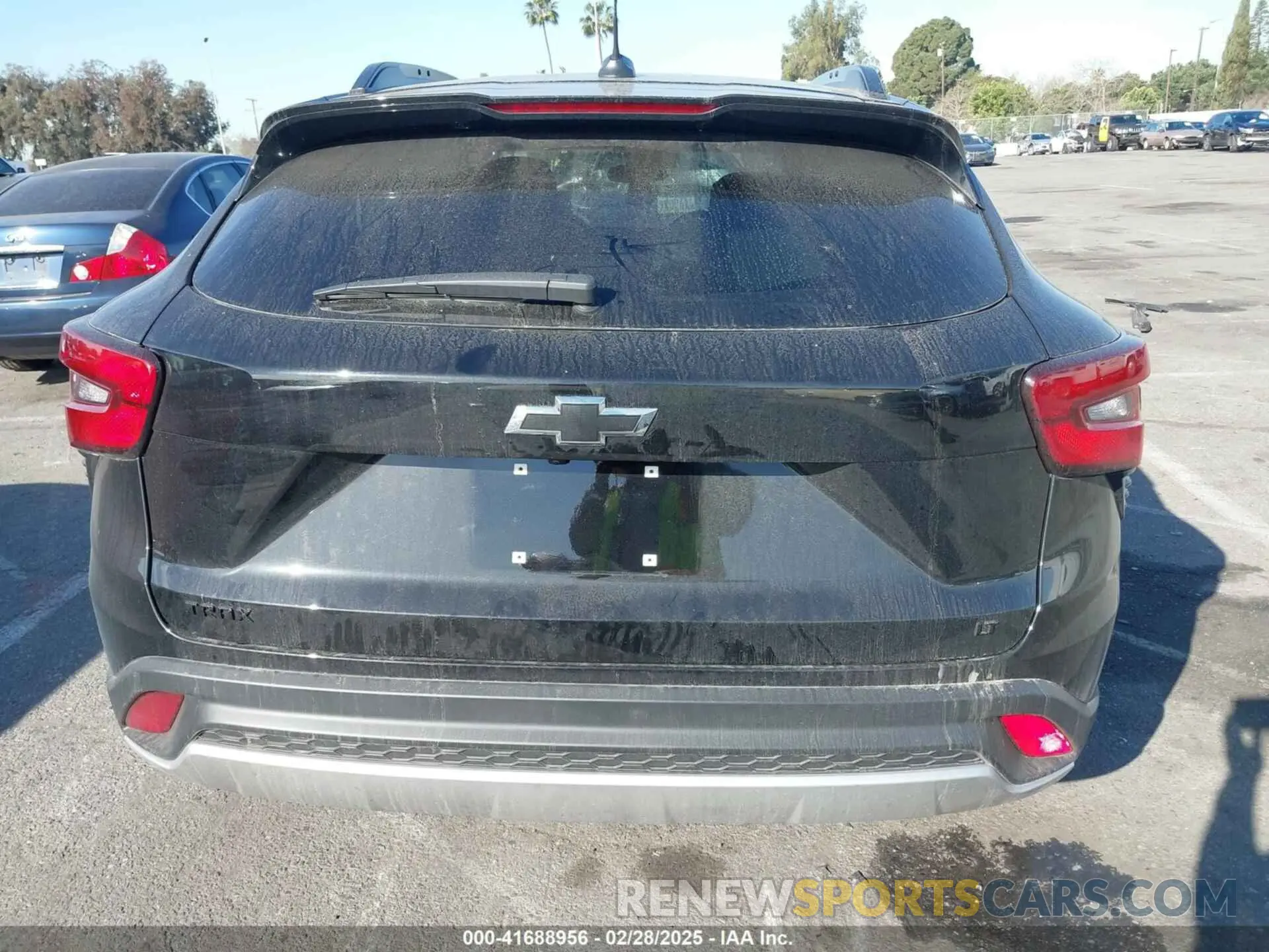 16 Photograph of a damaged car KL77LHEP8SC065462 CHEVROLET TRAX 2025